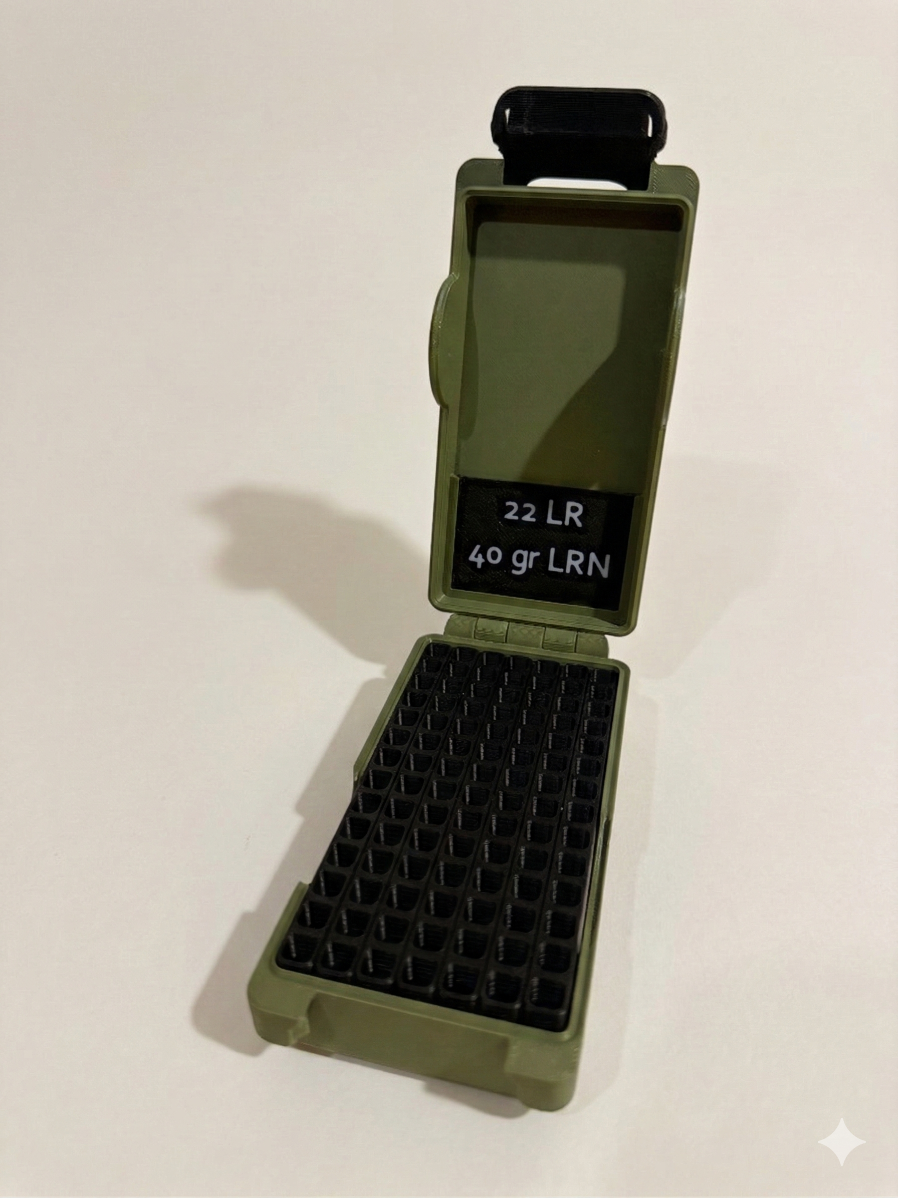 Snaplock 22LR 98 Count Ammo Box + Expanding Tray
