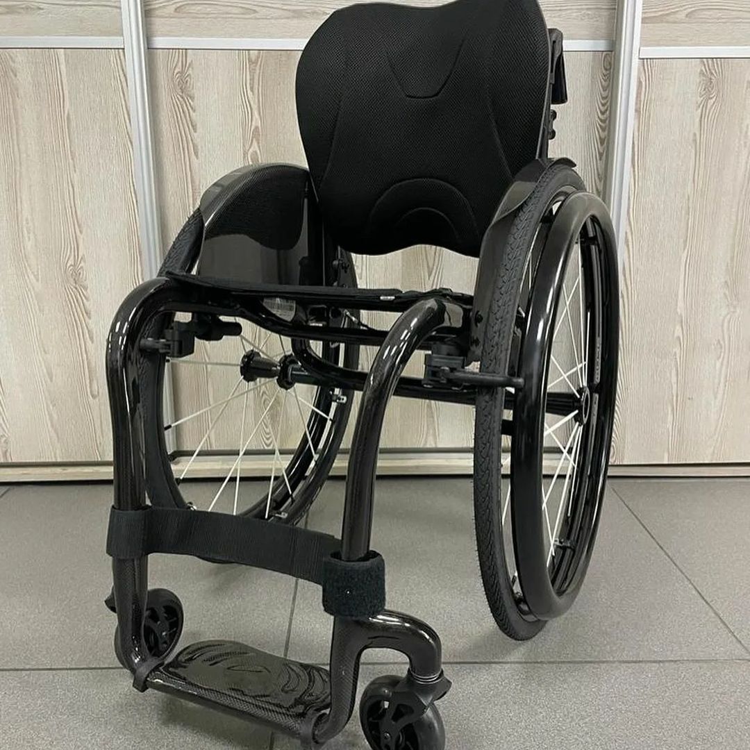Lightweight Manual Wheelchair