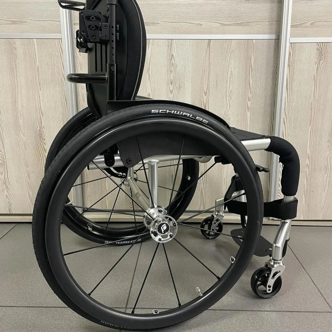 Lightweight Wheelchair