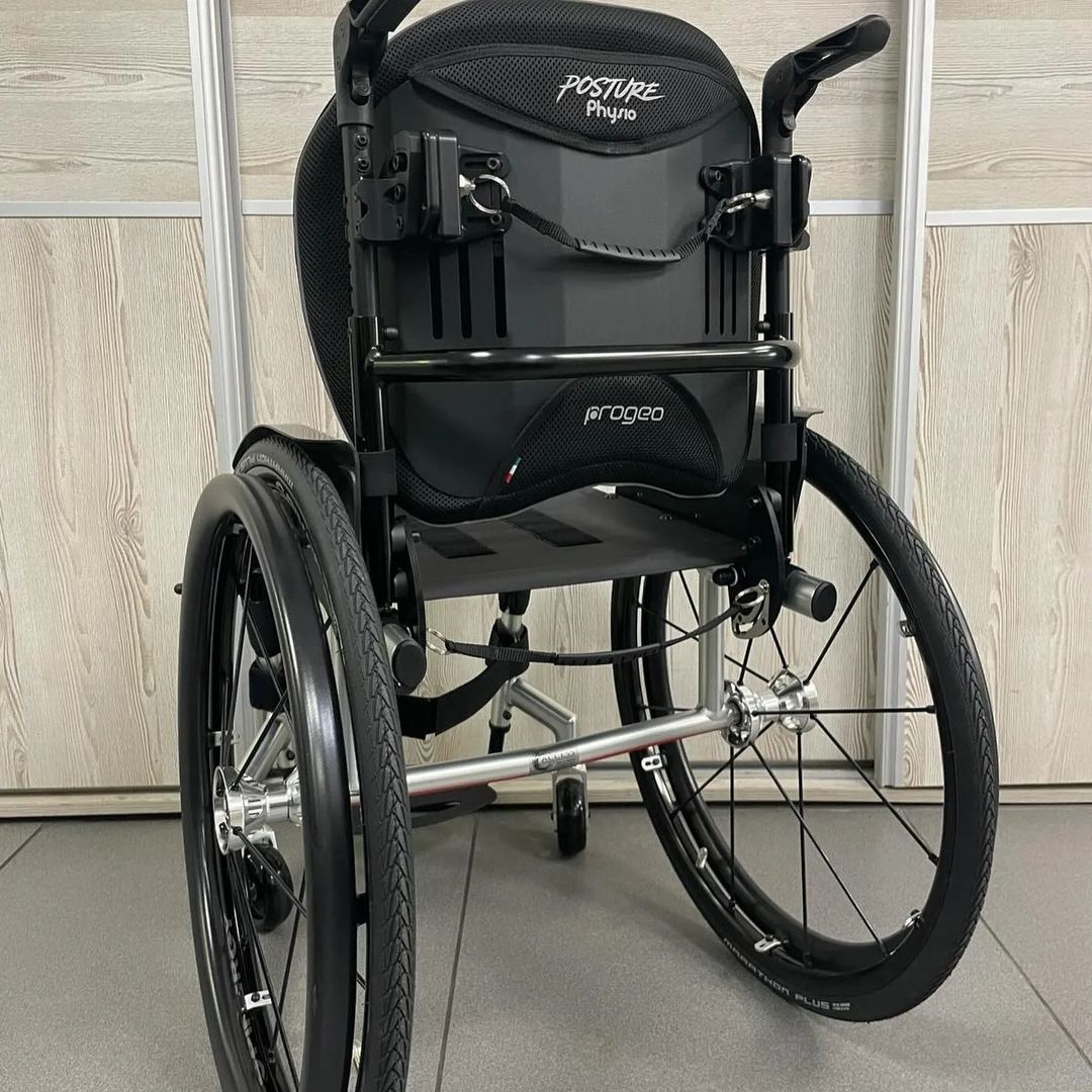 Lightweight Wheelchair