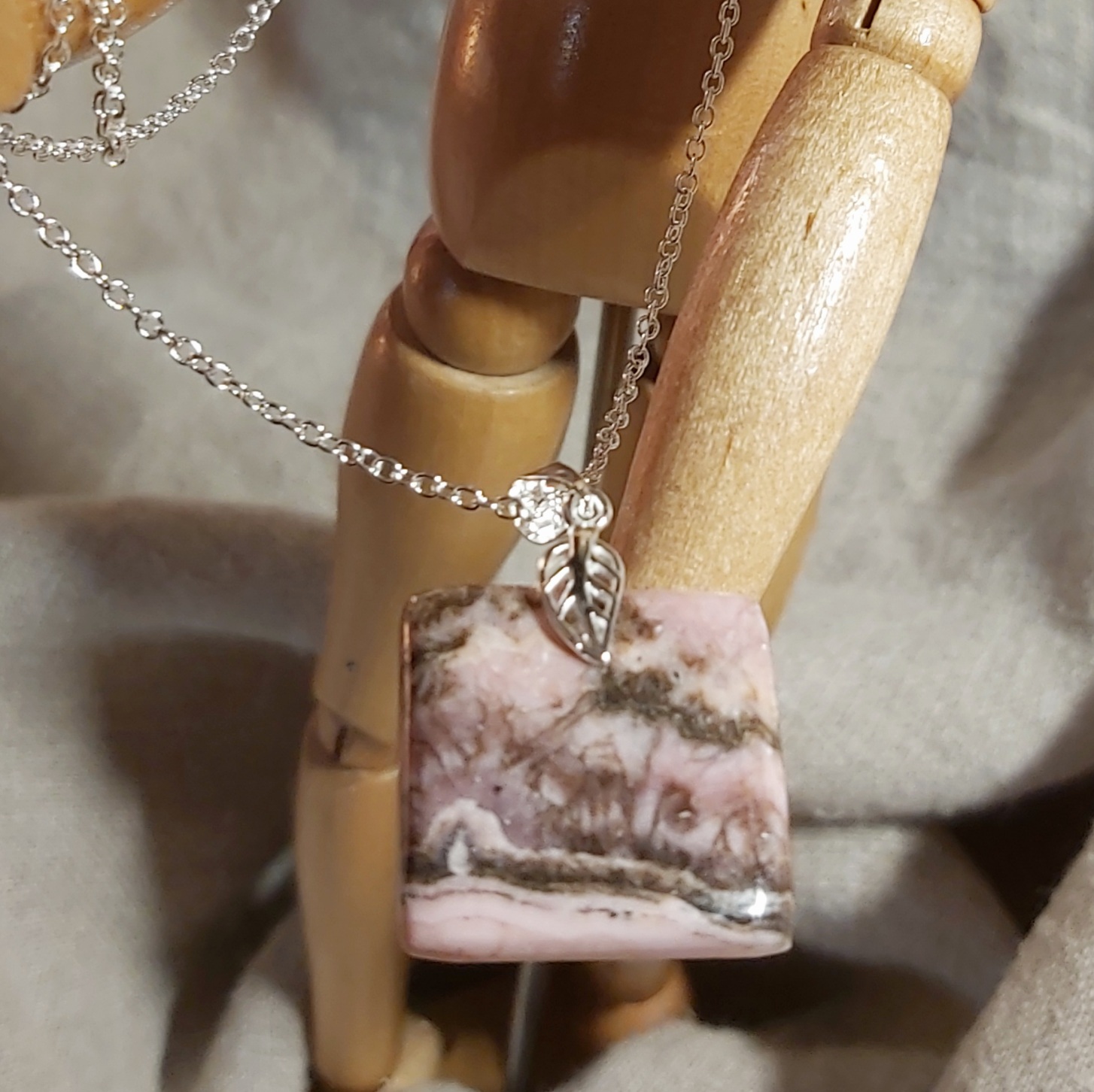 Collier en Rhodocrosite