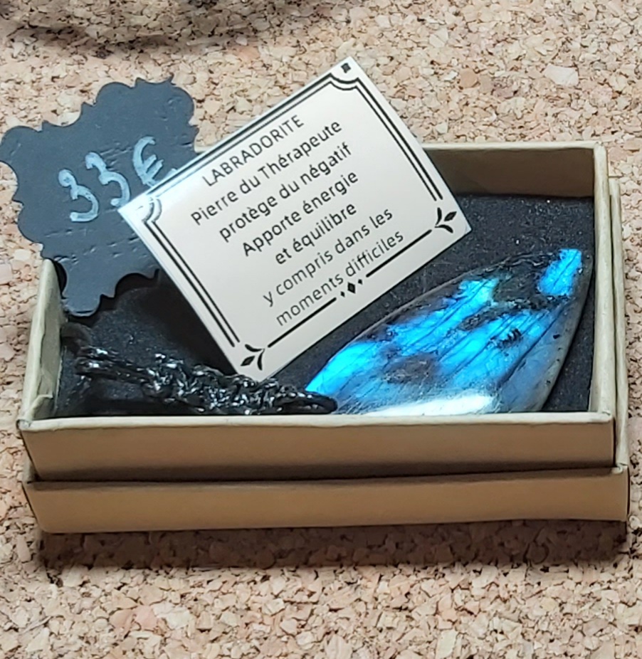 Pierre de Labradorite