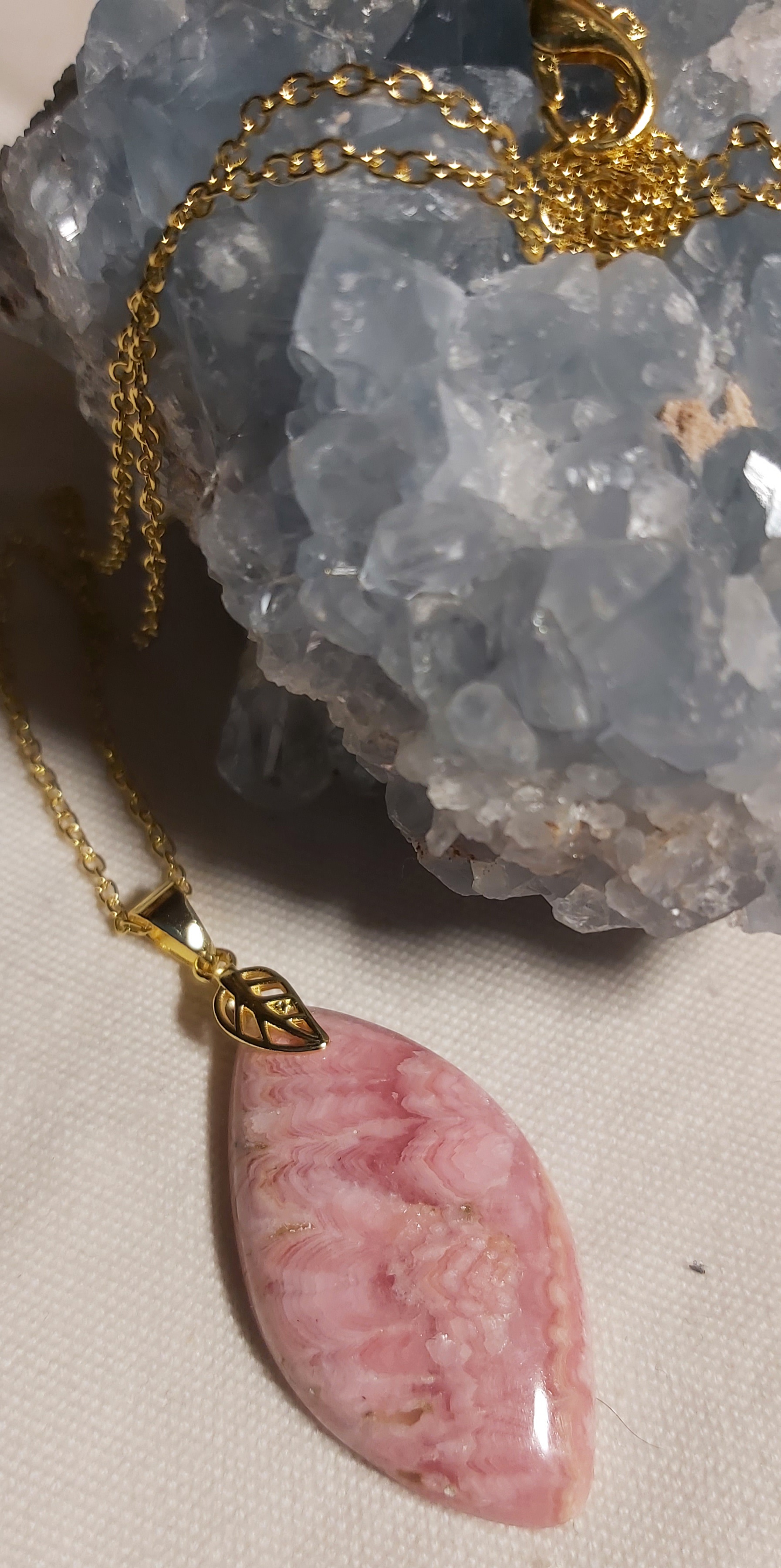 Pendentif en rhodochrosite