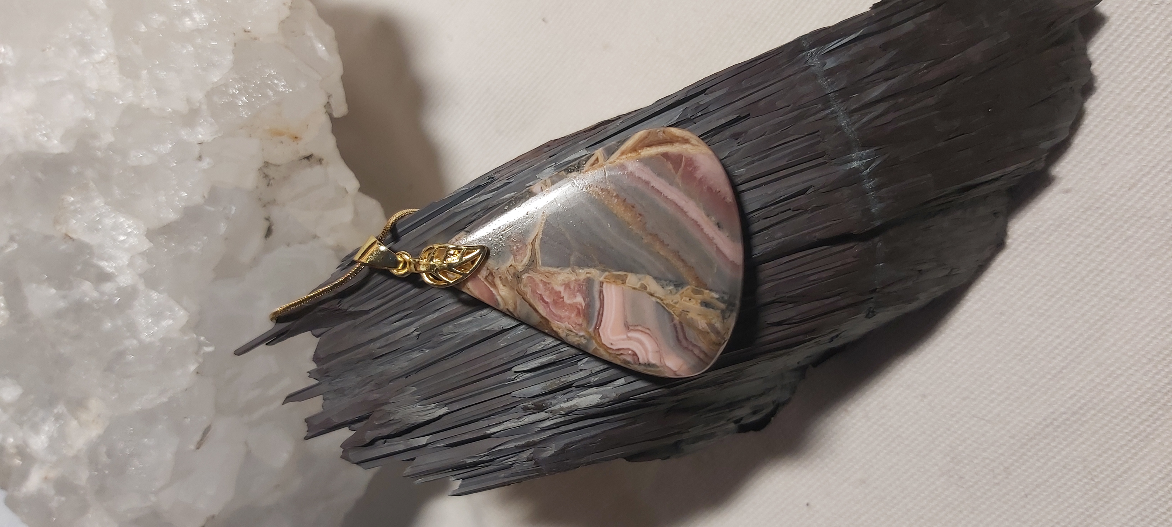 Pendentif en Rhodocrosite