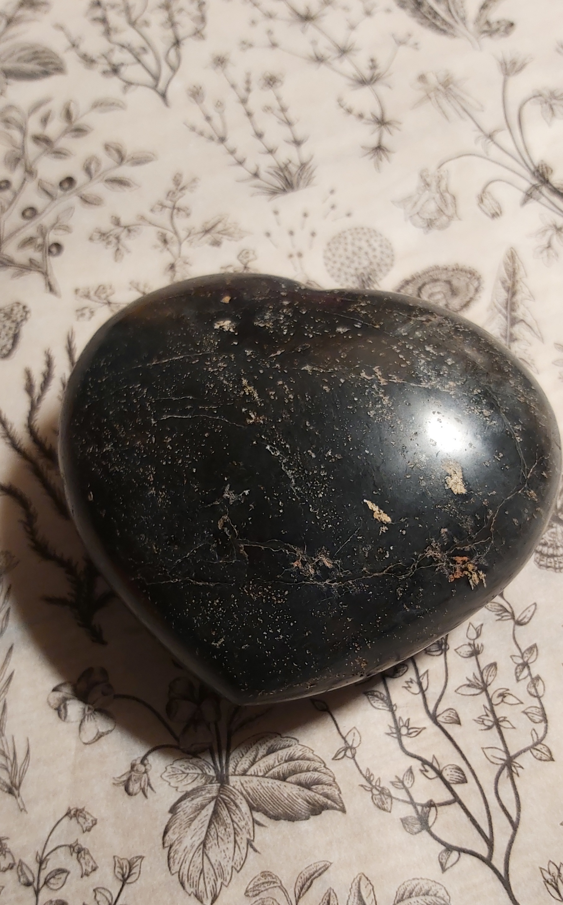 Tourmaline noire en forme de cœur 80/90mm