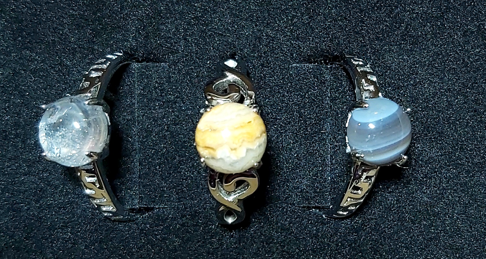 Bagues en argent avec pierres naturelles