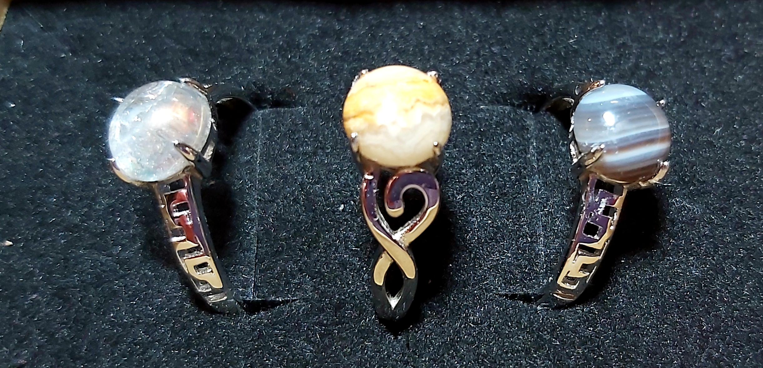 Bagues en argent avec pierres naturelles