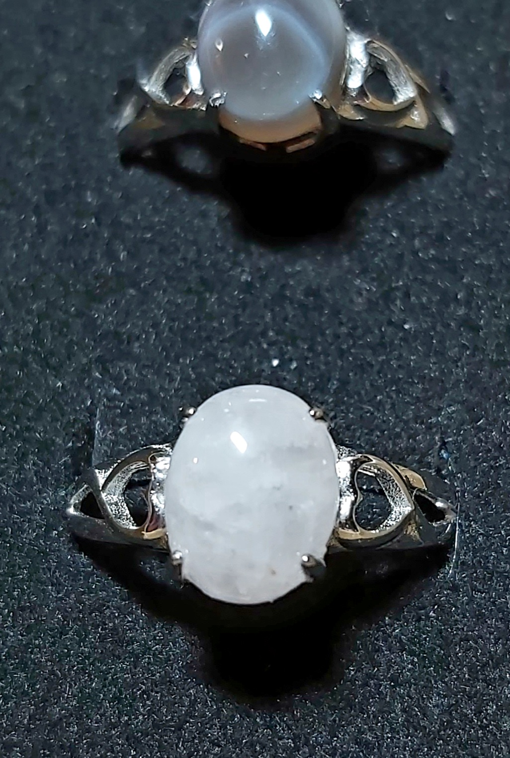 Bague en argent avec pierre précieuse
