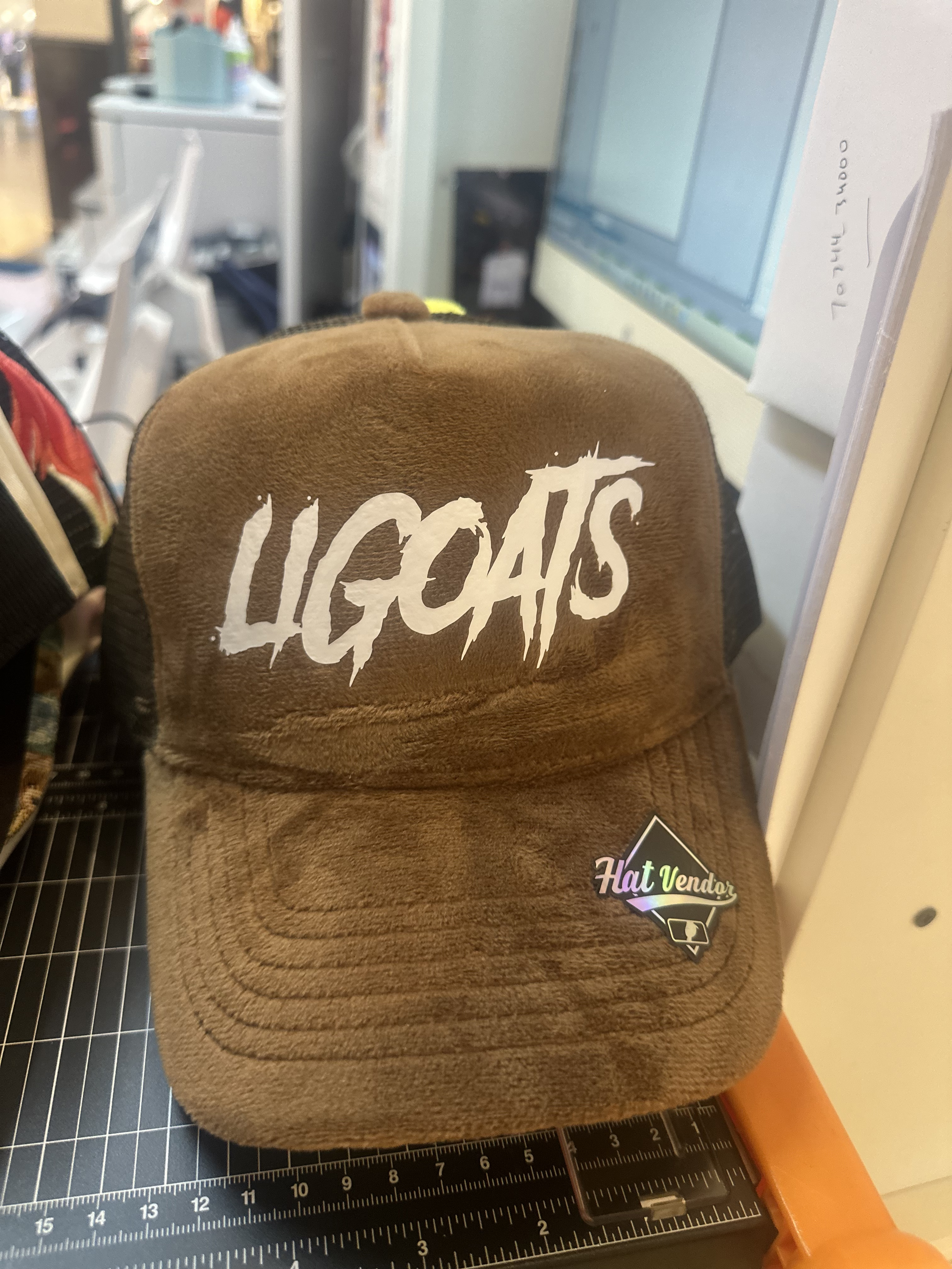 LIGOATS Velvet Cap