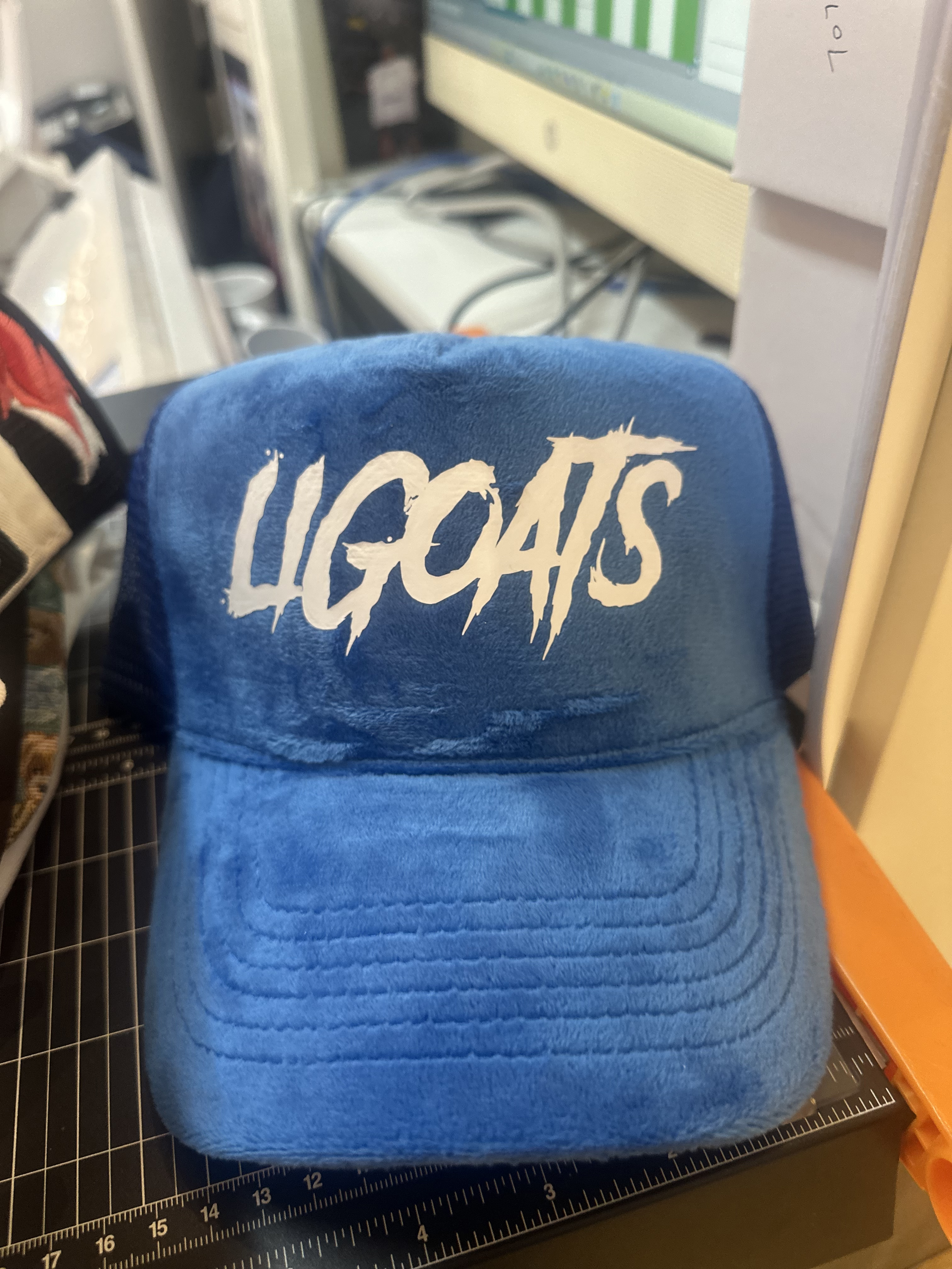 LIGOATS Velvet Cap