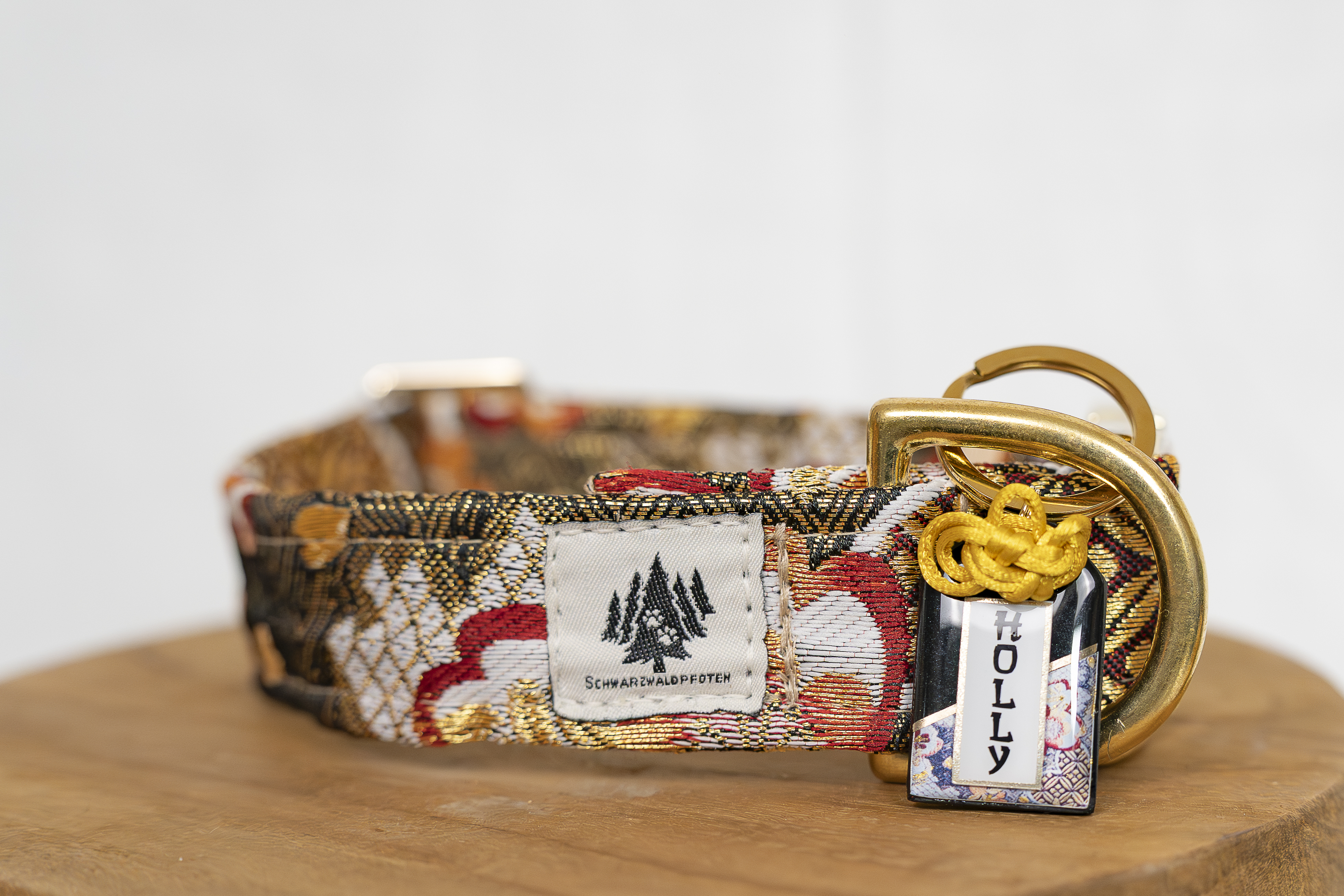 Halsband "Kinshuu"