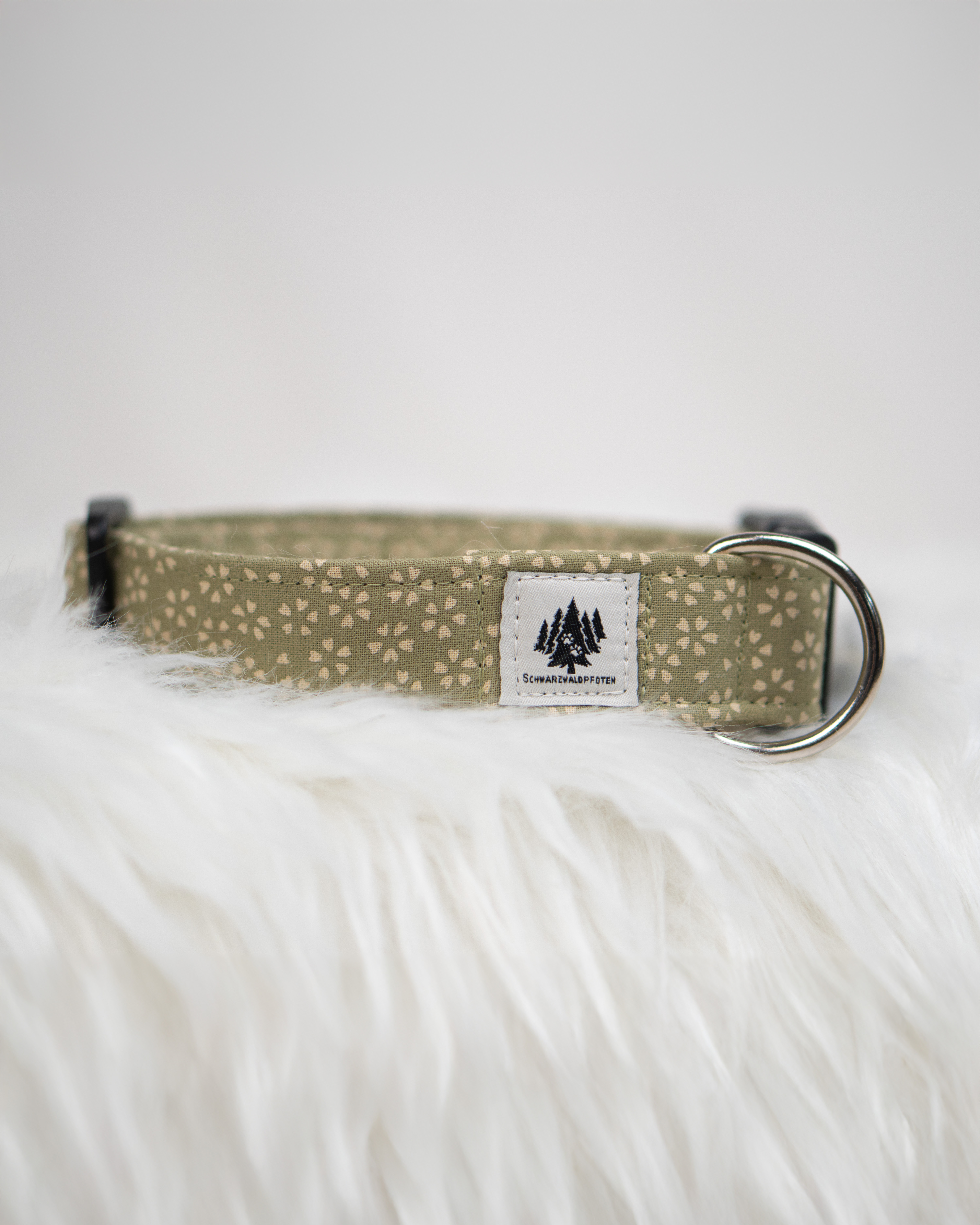 Halsband