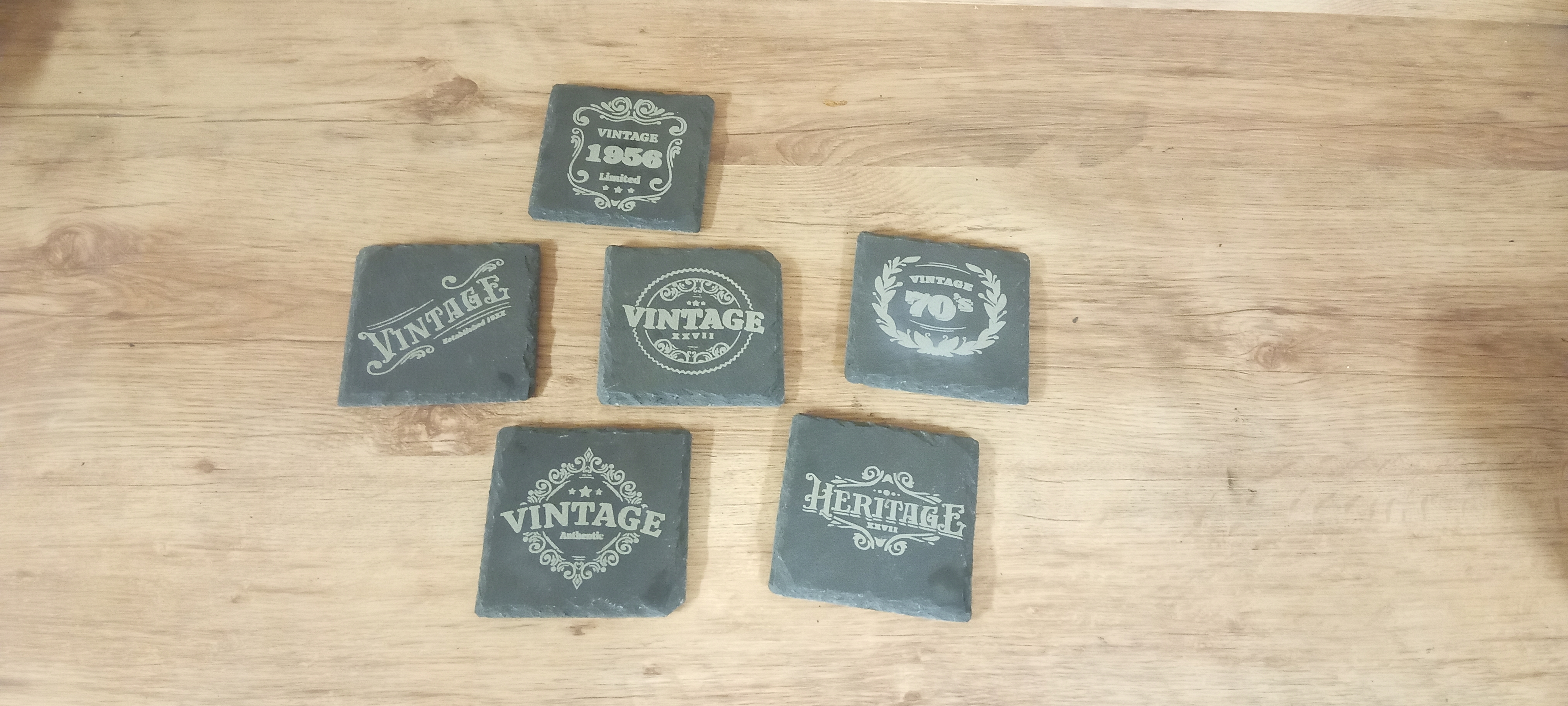 Ensemble de sous-verres vintage en ardoise