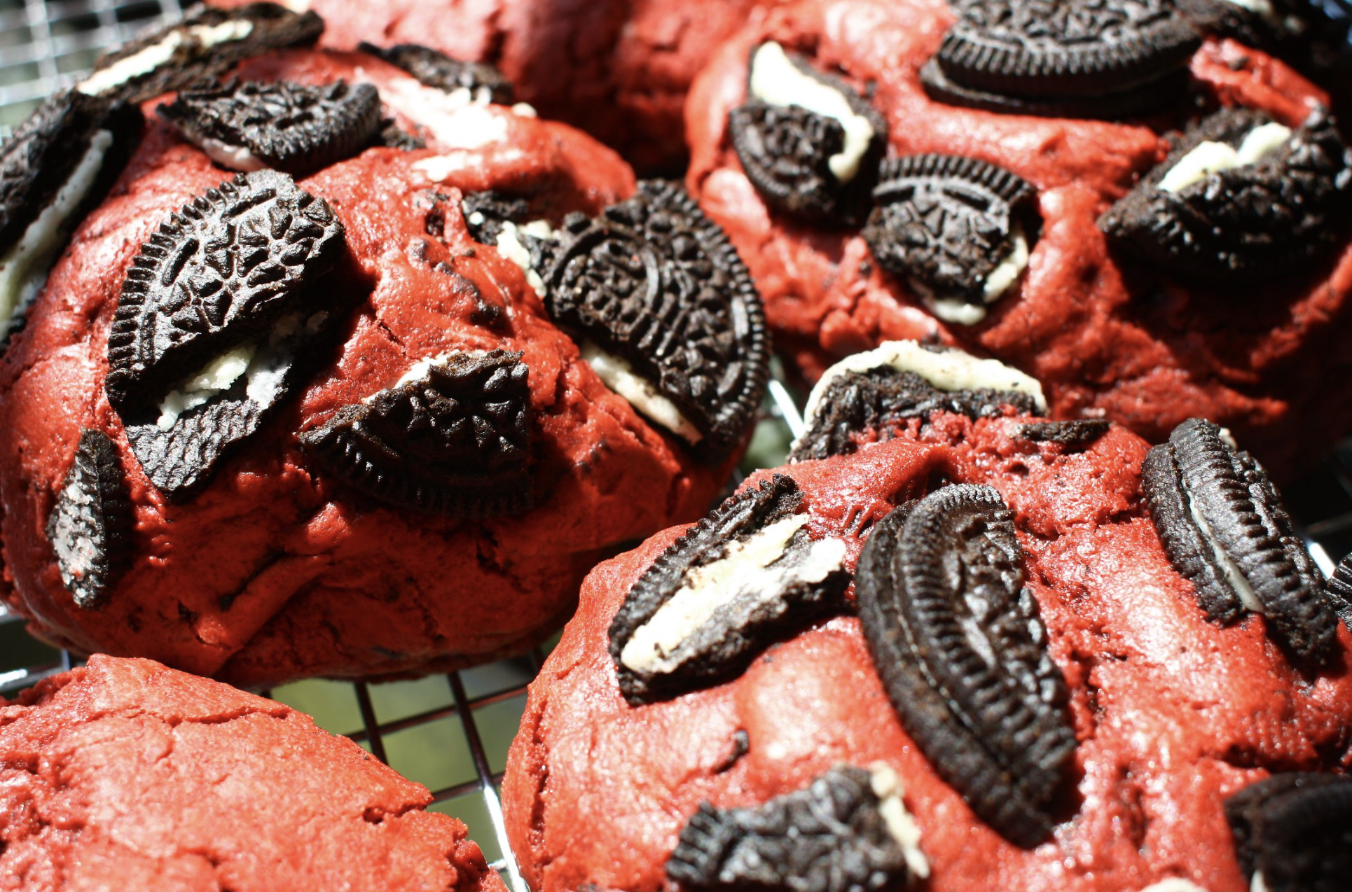 Mega Mooshie Red Velvet Oreo