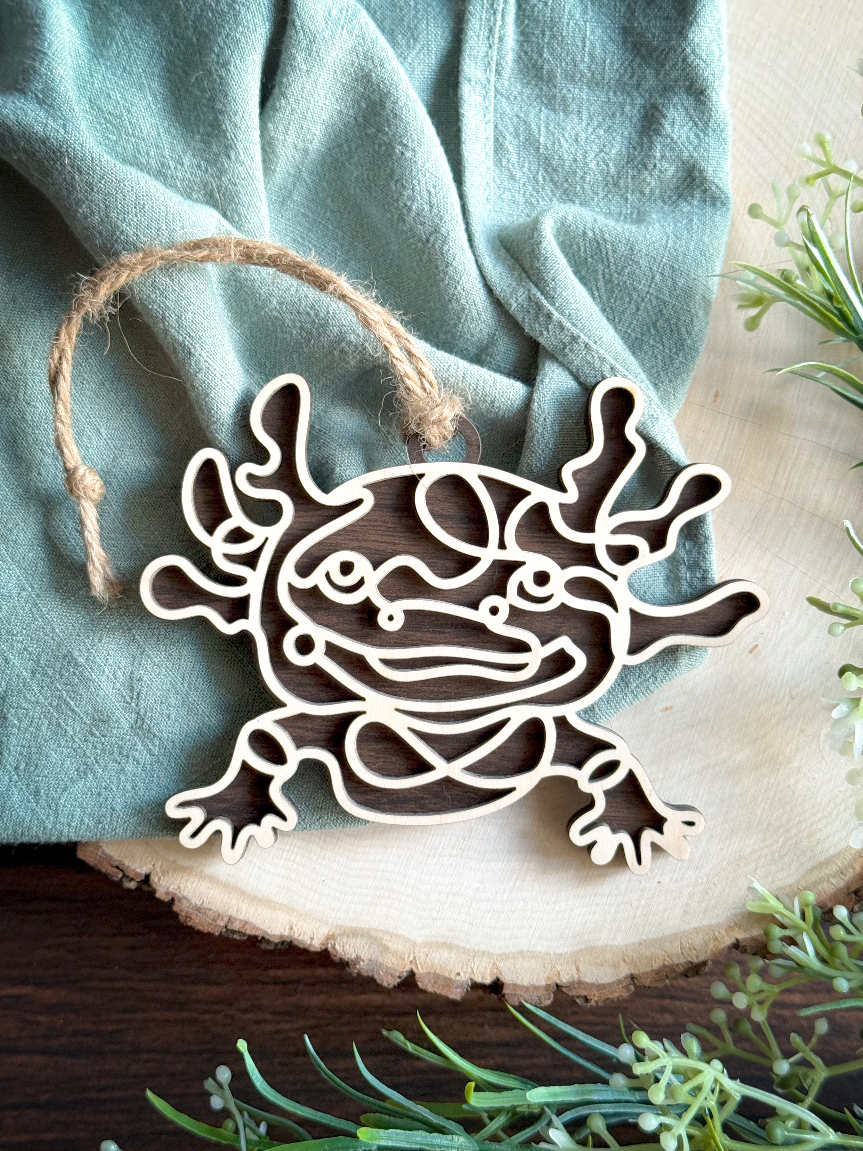 Laser-Cut Small Animal Pet Ornaments    A-Goldfish