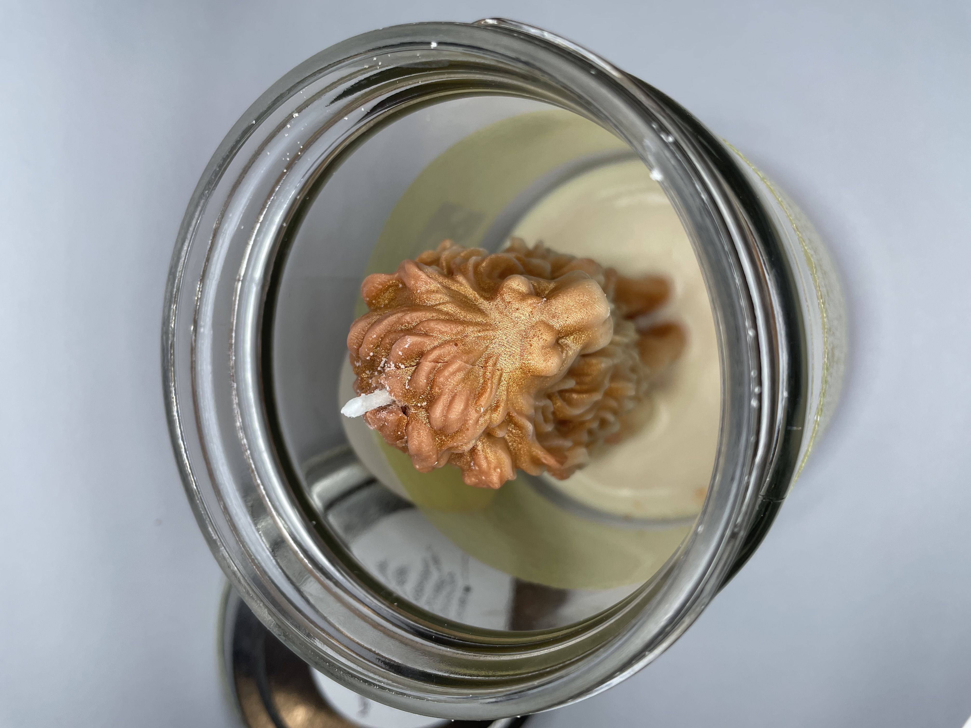 Yellow & White Lion-Shaped Candle -Vanilla - Scripture John 8:12