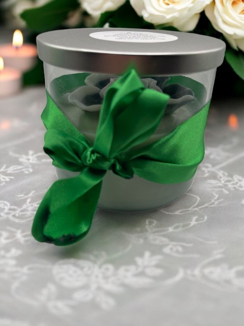 Green Cedar & Saffron Scented Candle Scripture Psalm 27:1