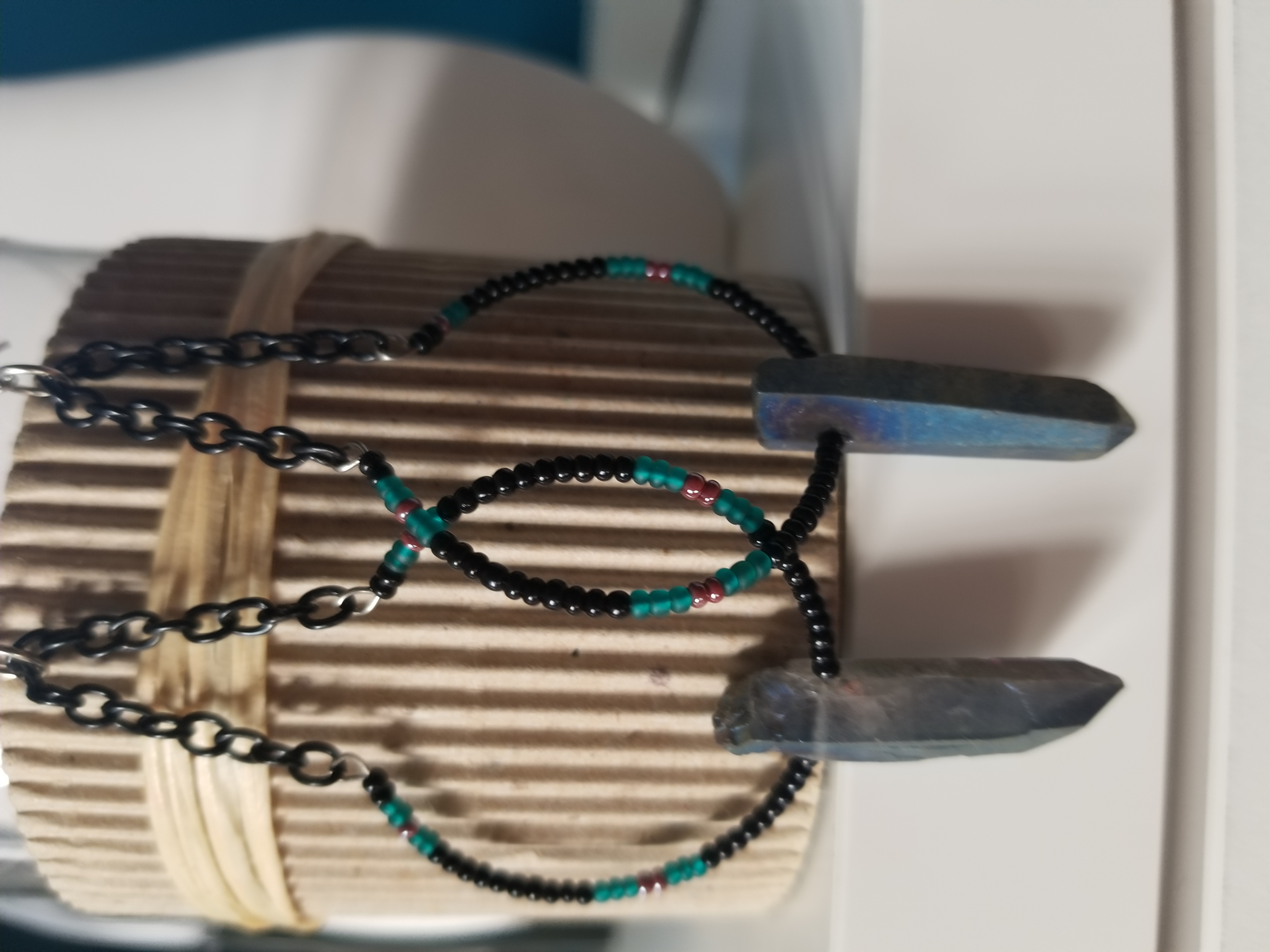 Crystal.point hoop earrings