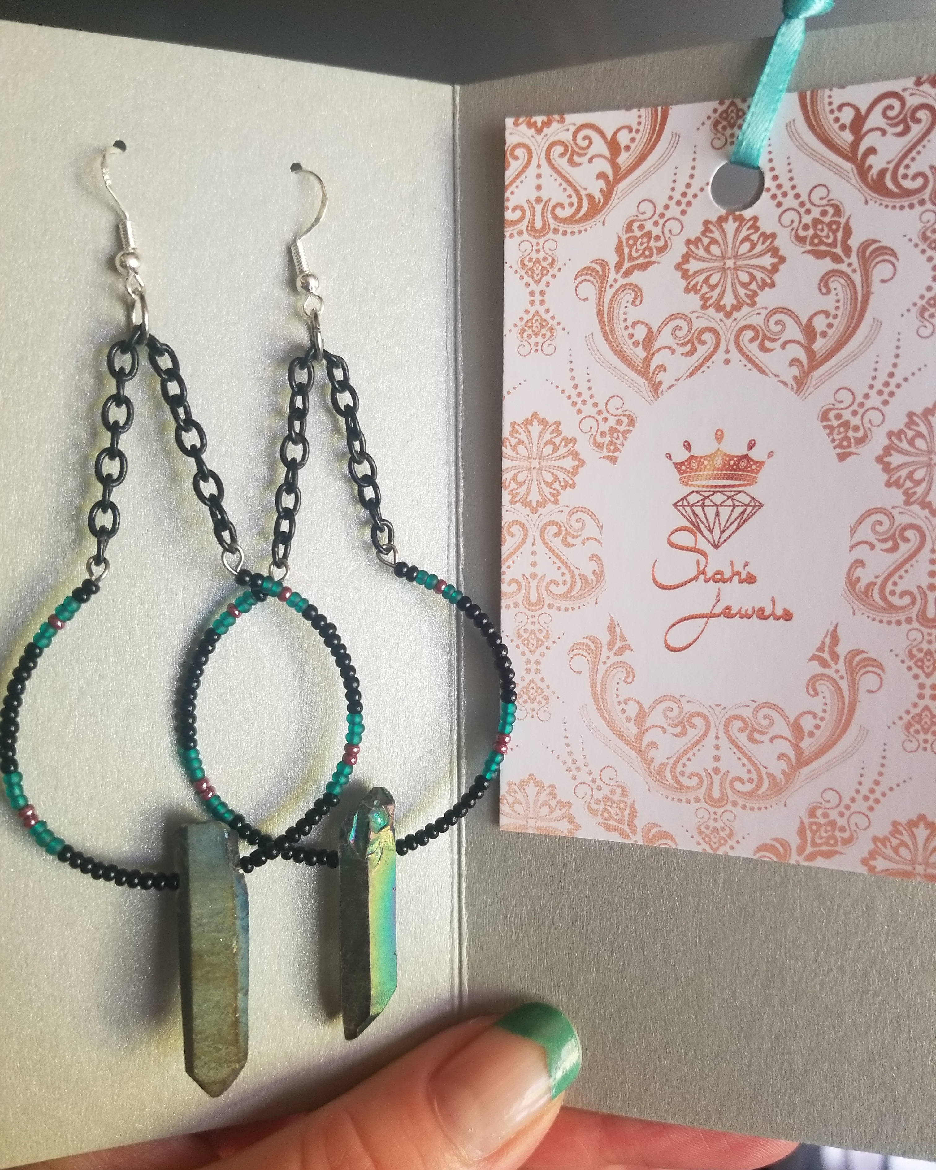 Crystal.point hoop earrings