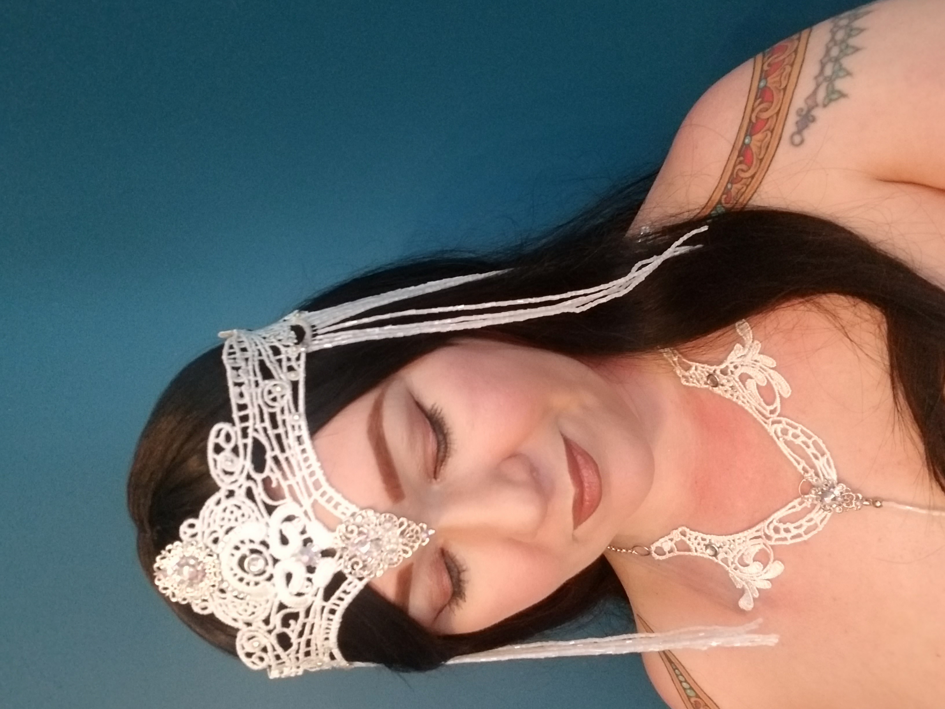 Delicate fae necklace and tiara set