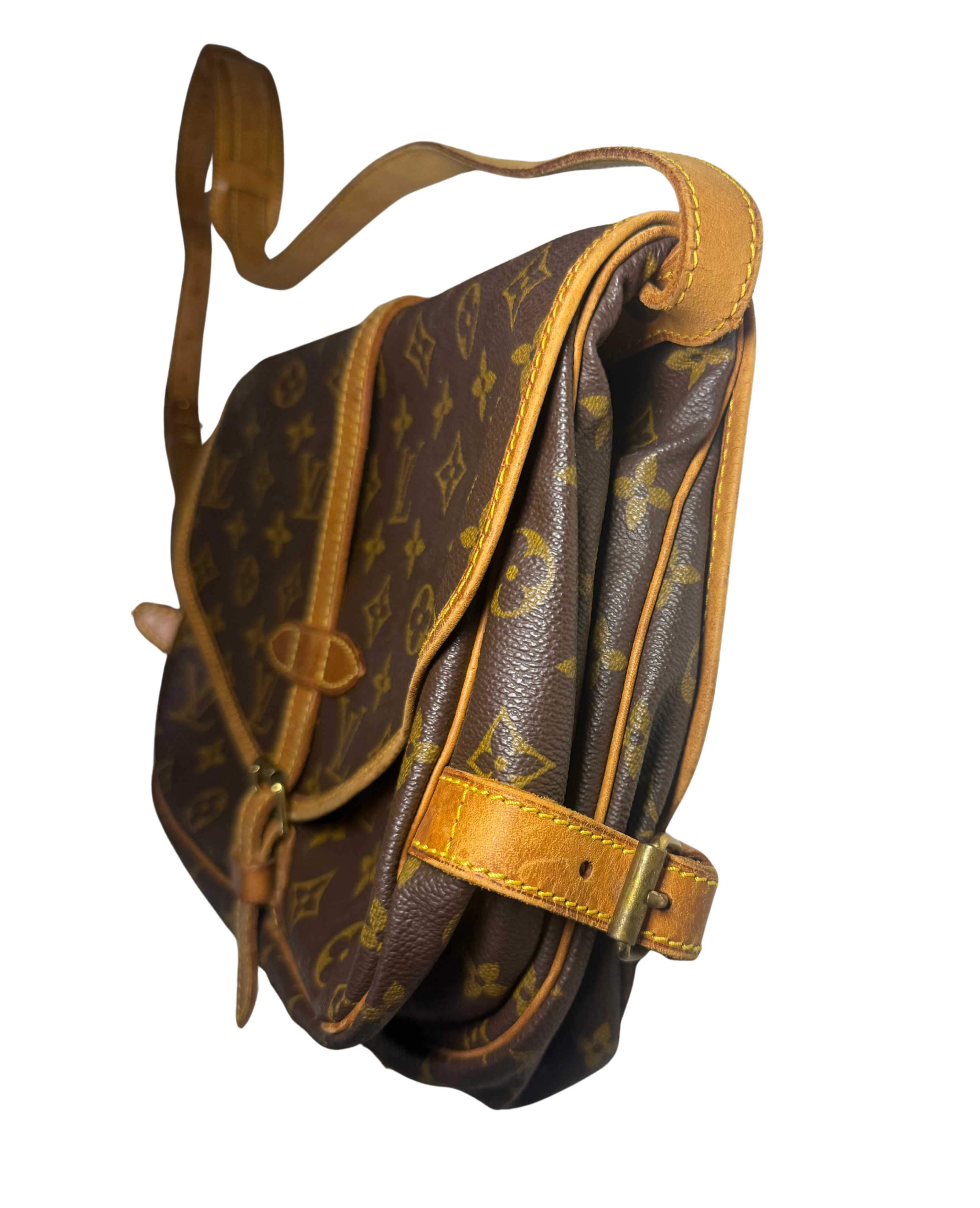 LOUIS VUITTON - SAC A BANDOULIERE SAUMUR 30 EN TOILE MONOGRAM