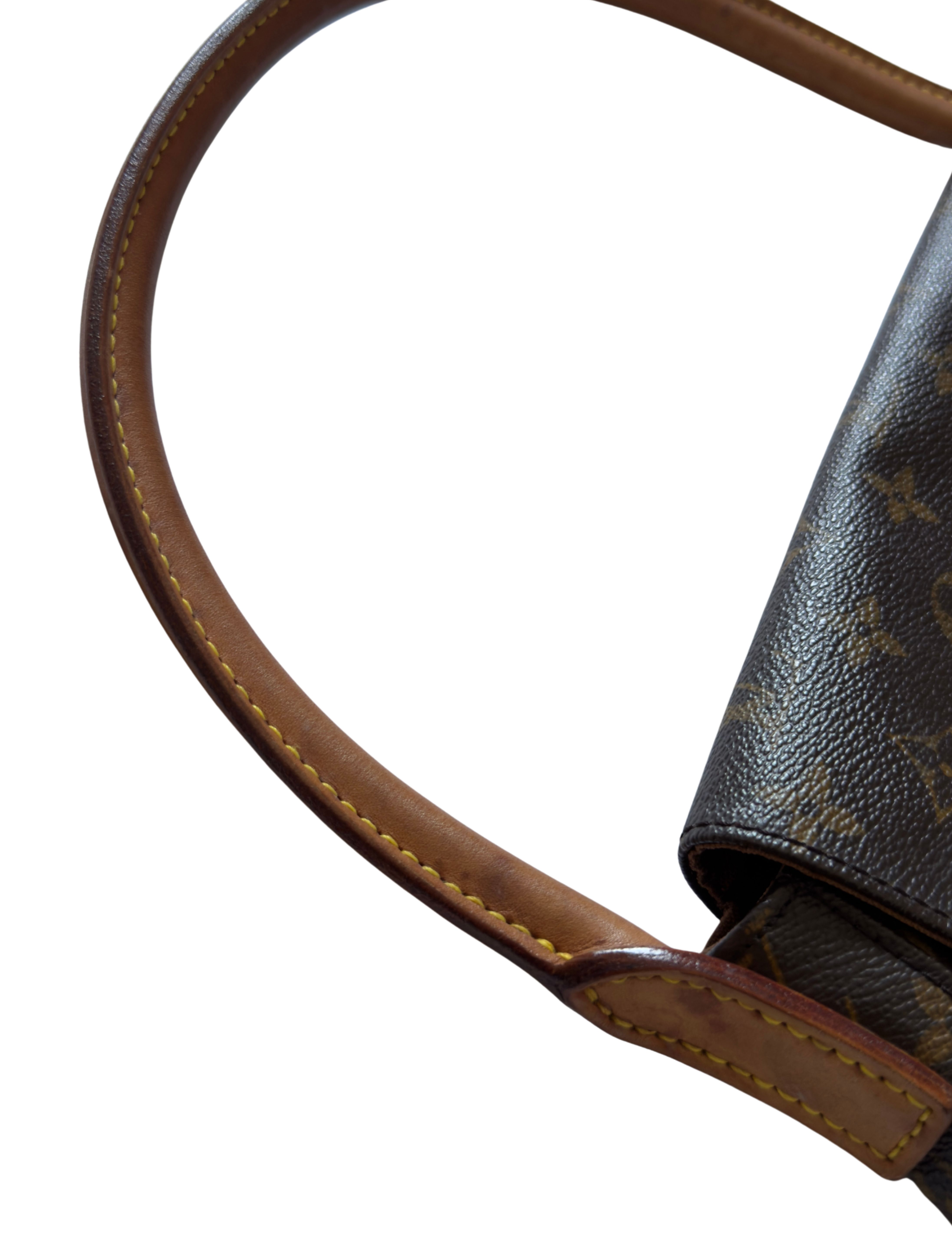 LOUIS VUITTON - LOOPING MONOGRAM