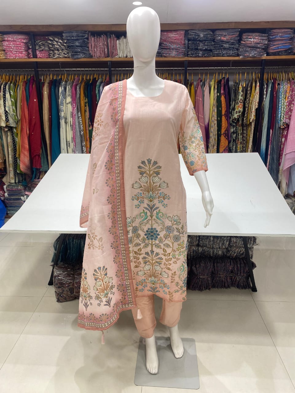 Pure Cambric Cotton Print with Mul Cotton Dupatta