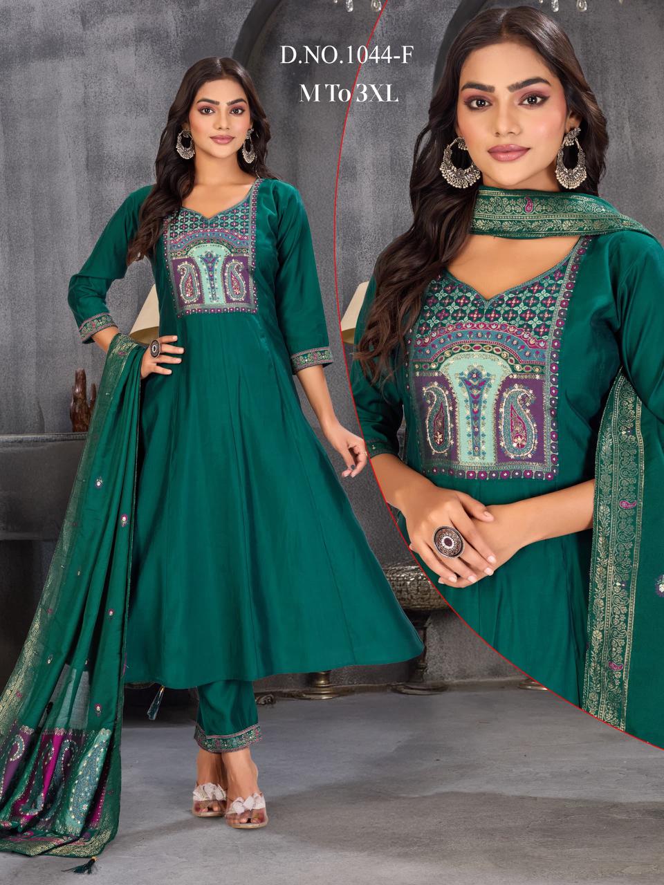 Fashionable Ladies Roman Silk Suit with Handwork