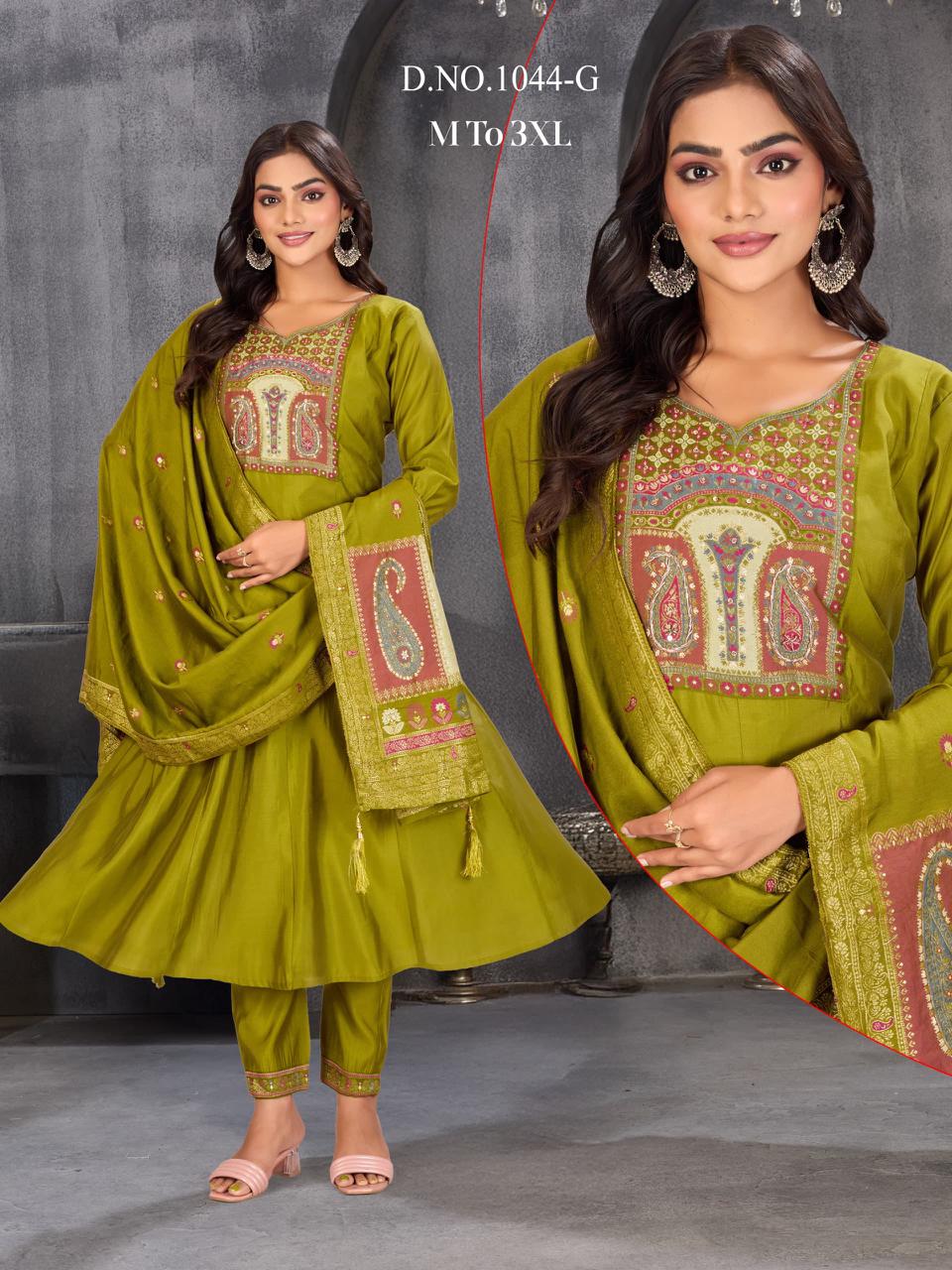 Fashionable Ladies Roman Silk Suit with Handwork