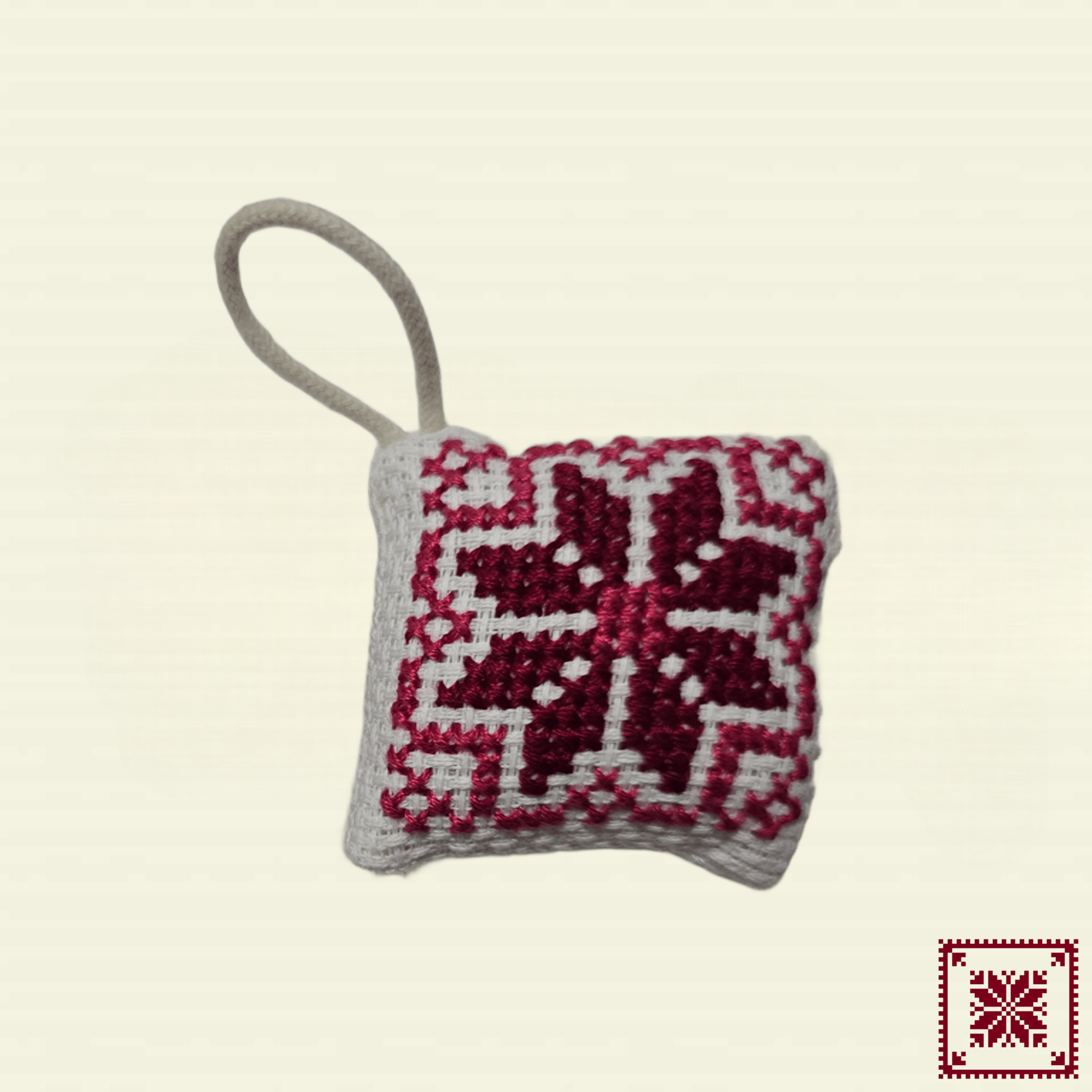 Tatreez Keychain [Qamar Beit Lahem / Moon of Bethlehem]