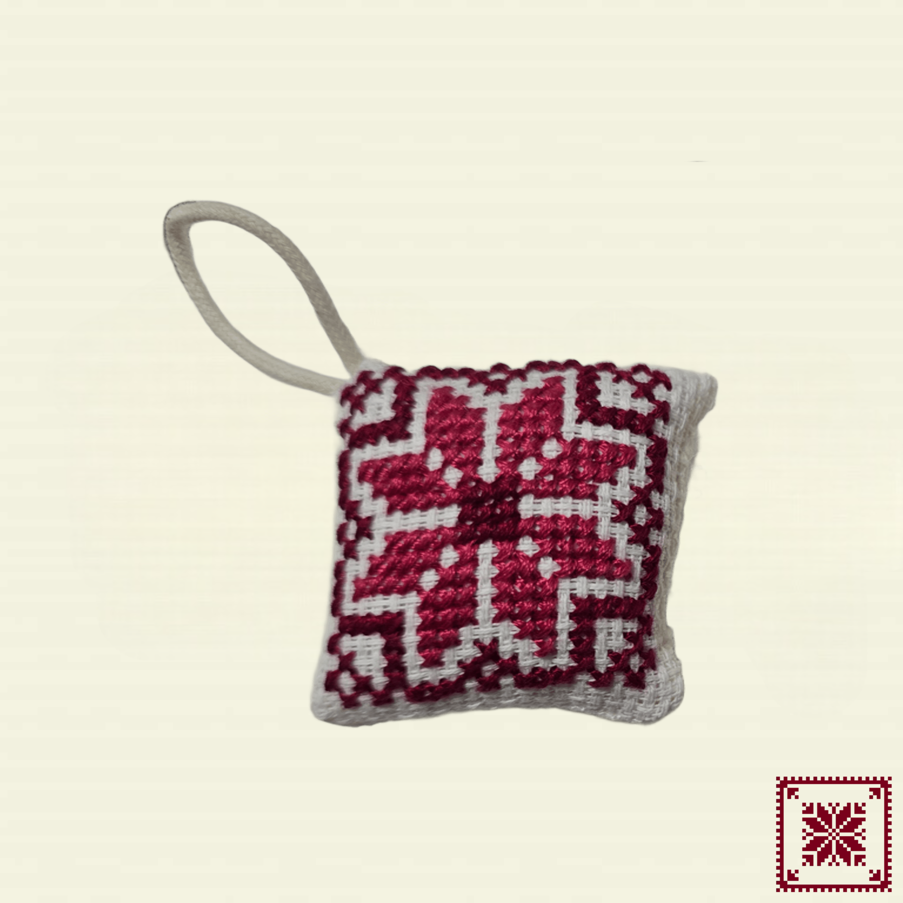 Tatreez Keychain [Qamar Beit Lahem / Moon of Bethlehem]