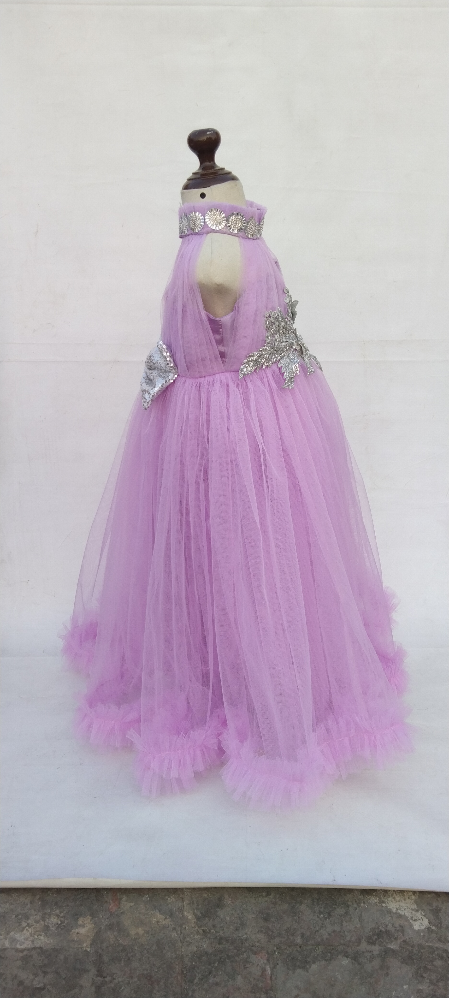 whimsical Fantasy Sparkling Choker Dress for girls is a vision of elegance with crystal accents, pleated bodice, and a dreamy layered skirt.