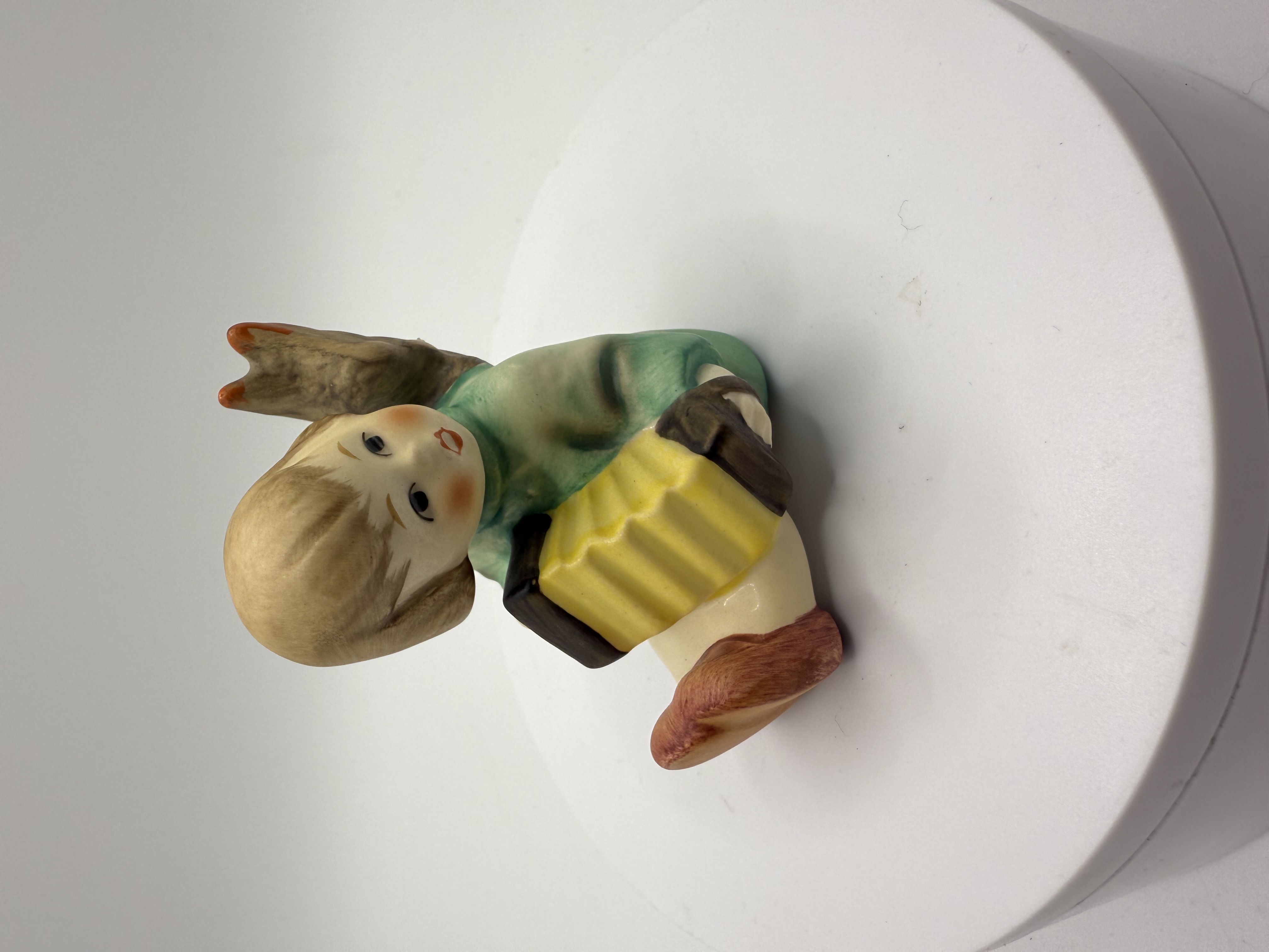 Goebel Hummel Figurine Angel With Accordeon 238B 1957