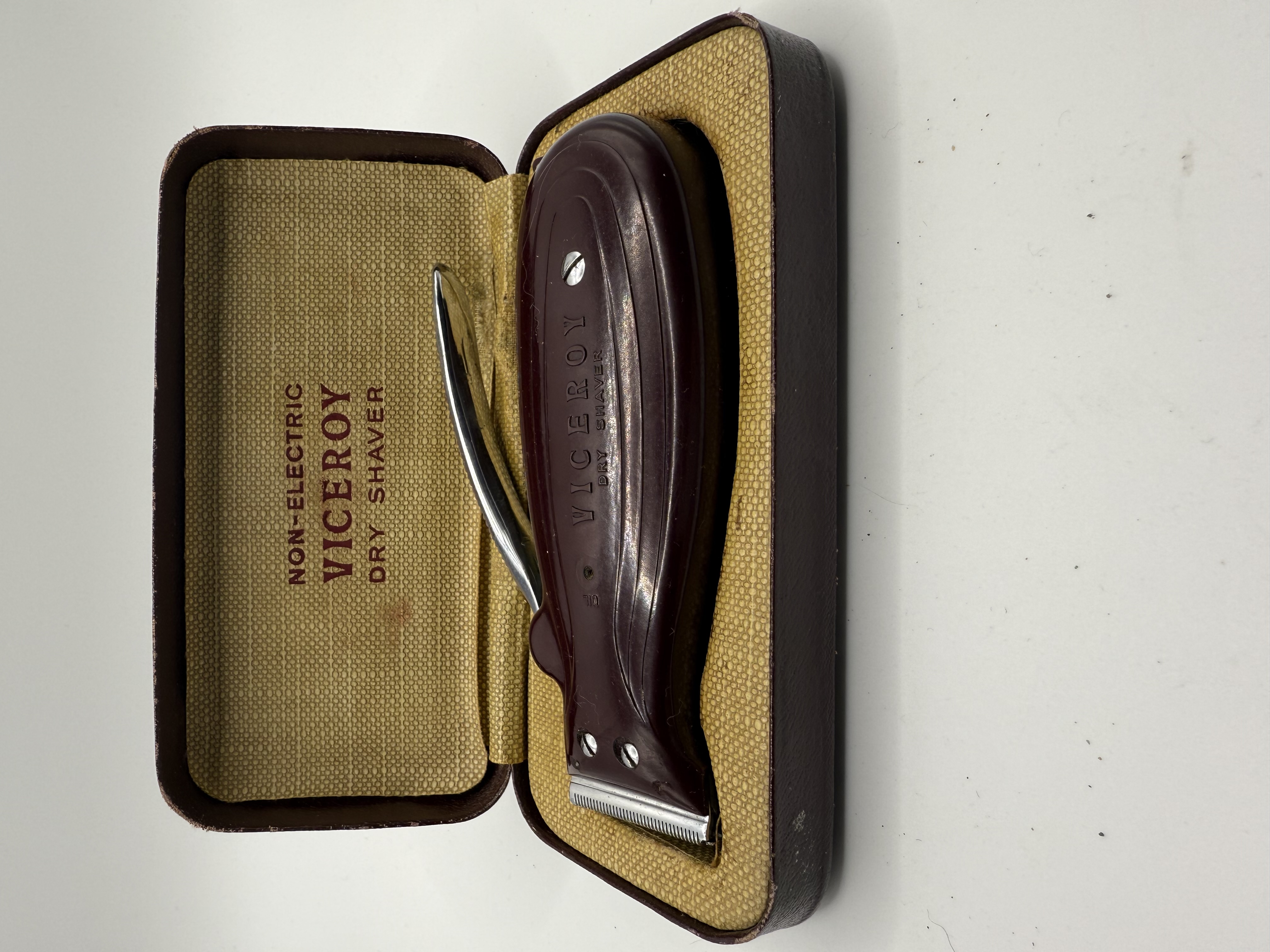 Vintage Viceroy Non Electric Dry Shaver