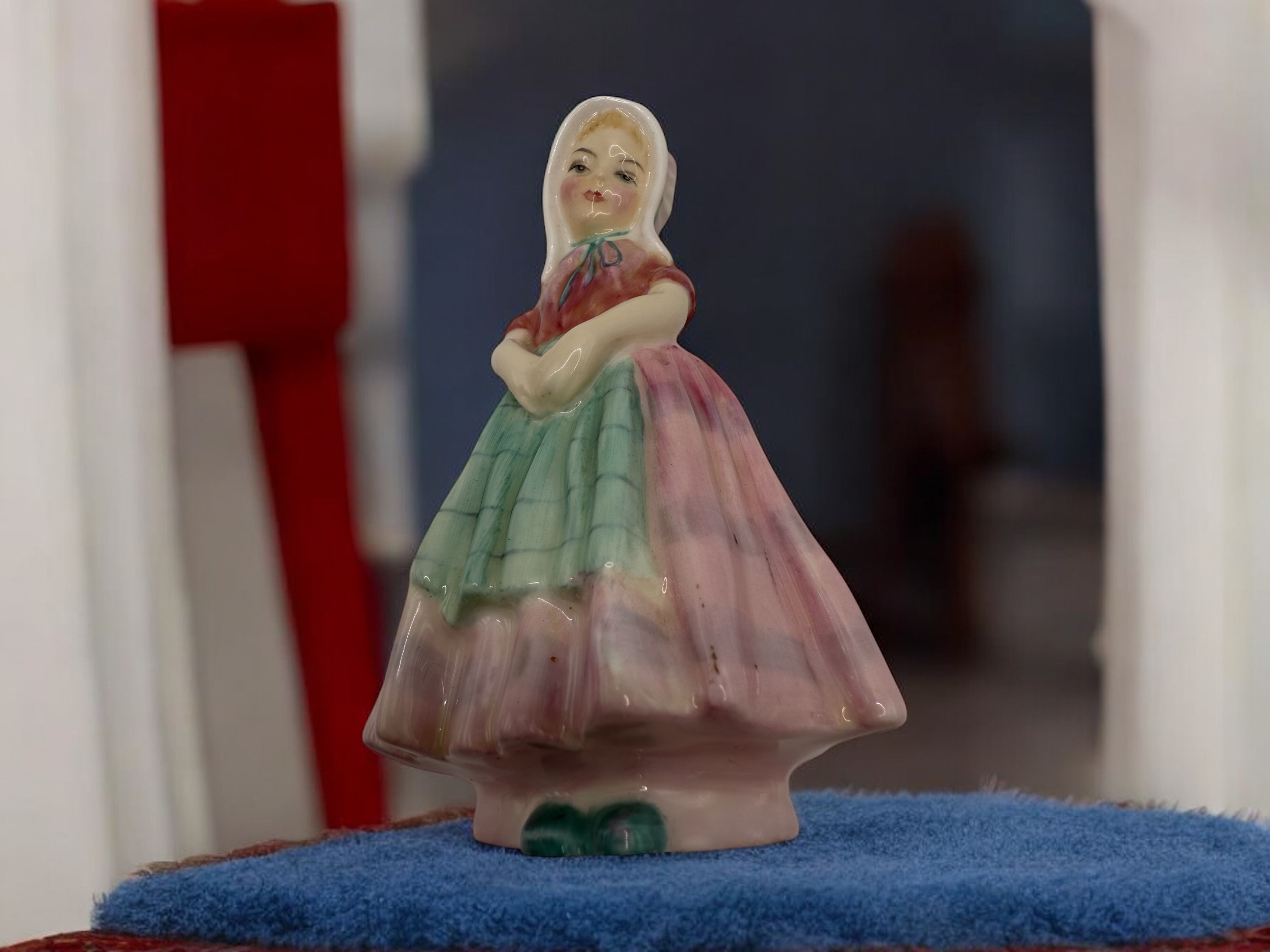 Royal Doulton Tootles Figurine HN1680 HN 1680