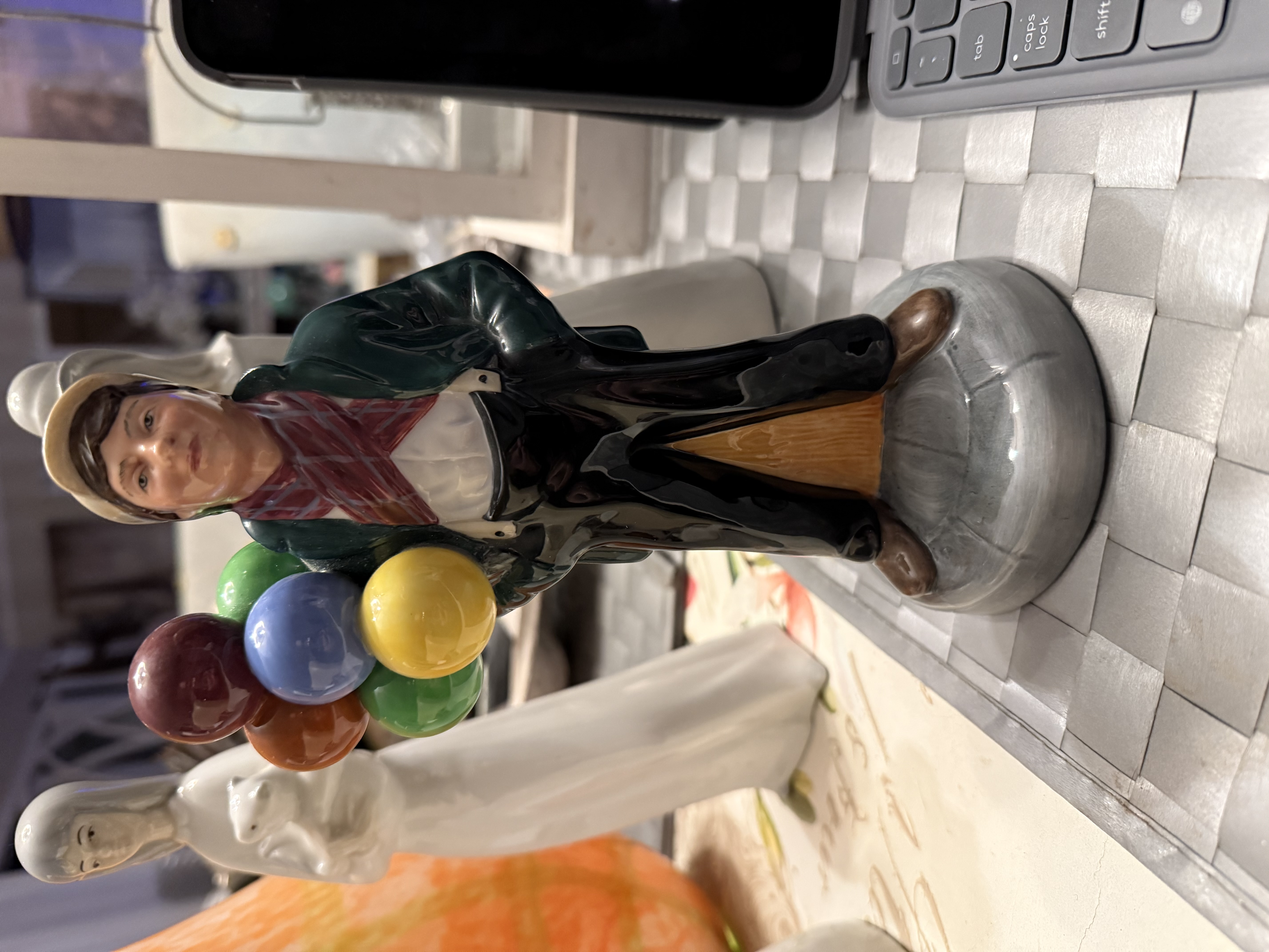 Royal Doulton  "The Balloon Boy" HN 2934 Peter A Gee 1983