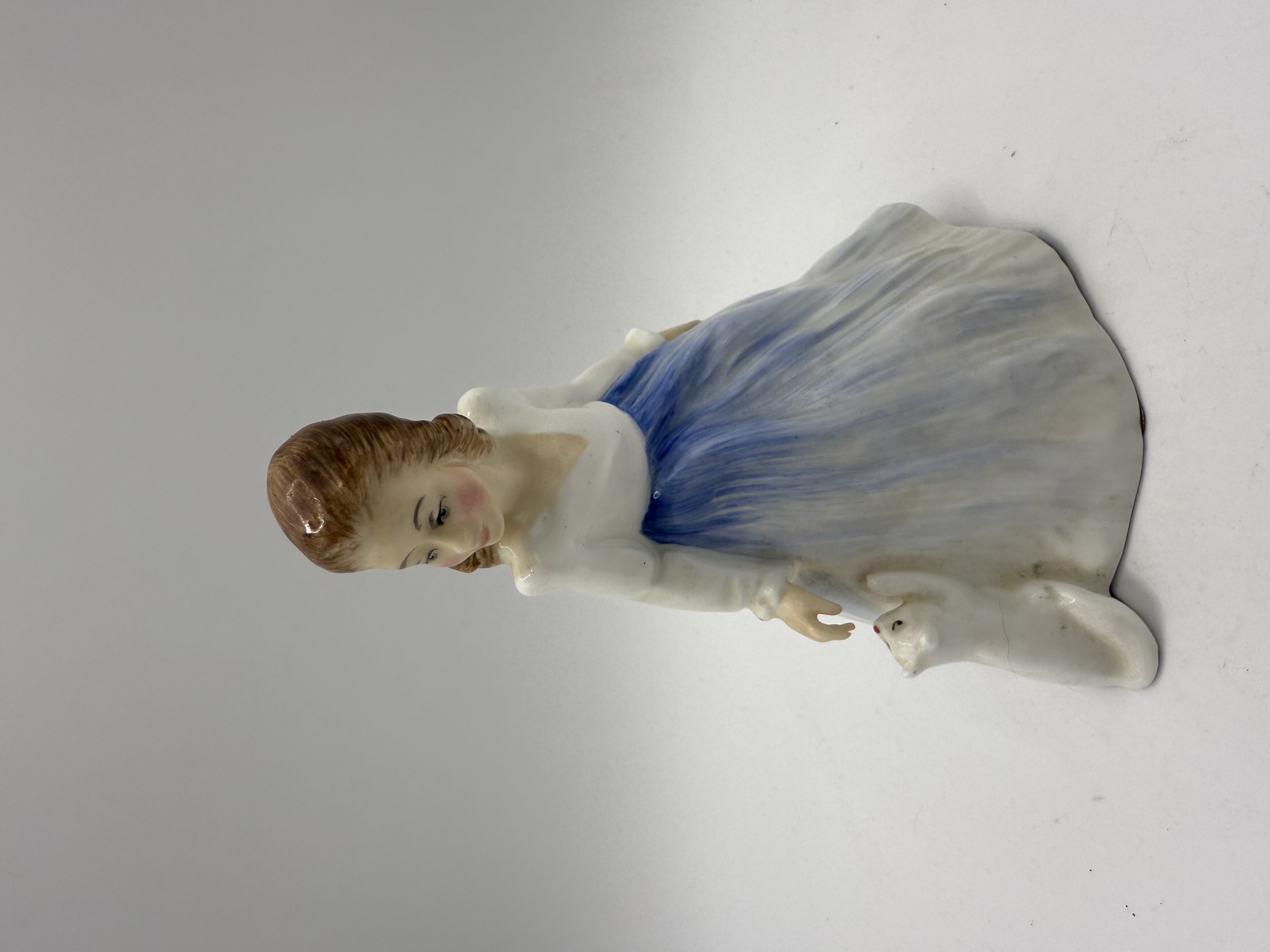 Royal Doulton Figure ~ Lady ANDREA With Cat ~ No. HN 3058 ~ Blue Dress Retired,1984
