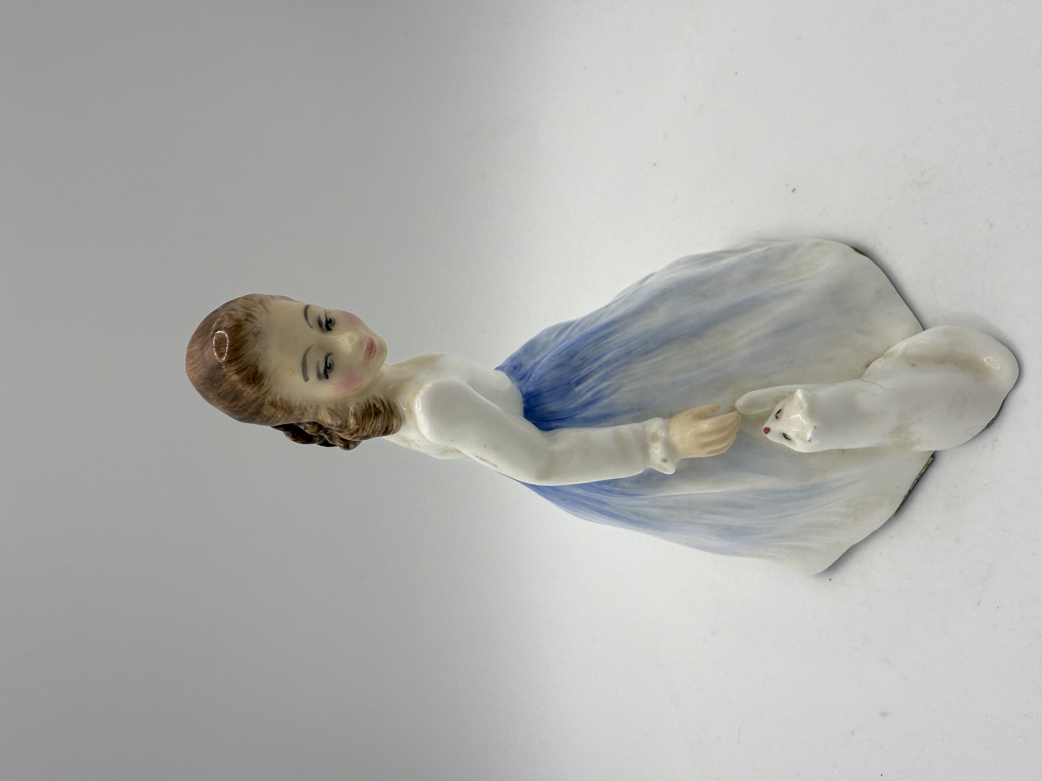 Royal Doulton Figure ~ Lady ANDREA With Cat ~ No. HN 3058 ~ Blue Dress Retired,1984