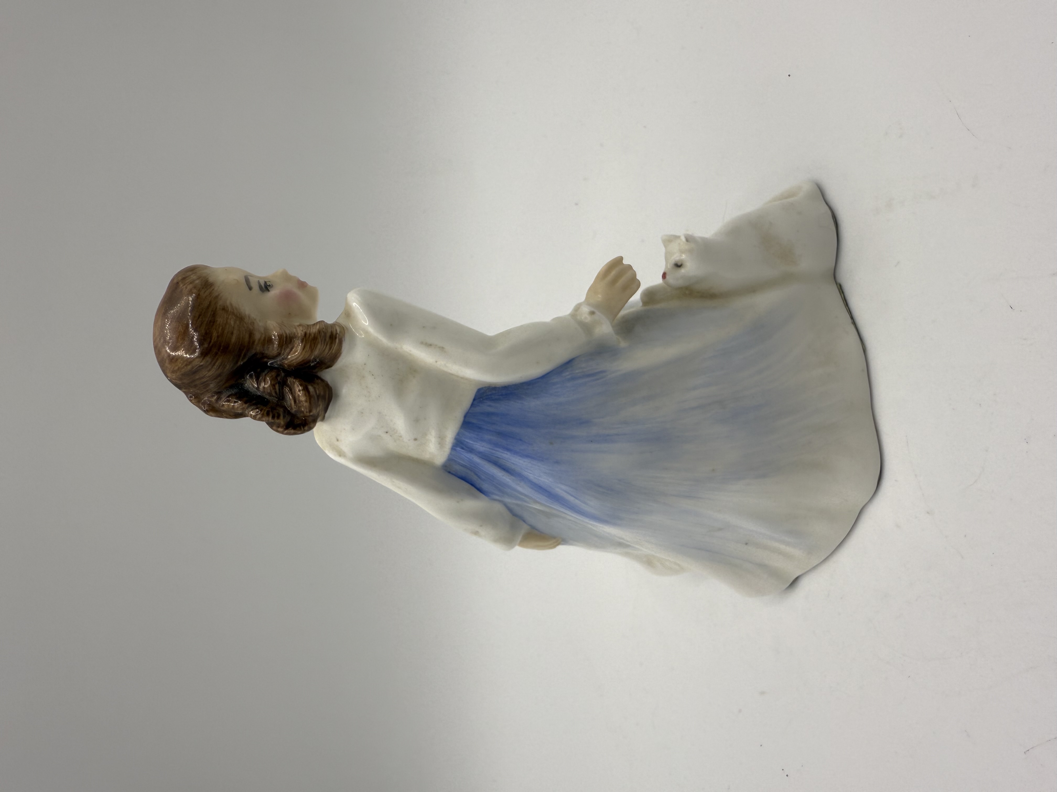 Royal Doulton Figure ~ Lady ANDREA With Cat ~ No. HN 3058 ~ Blue Dress Retired,1984