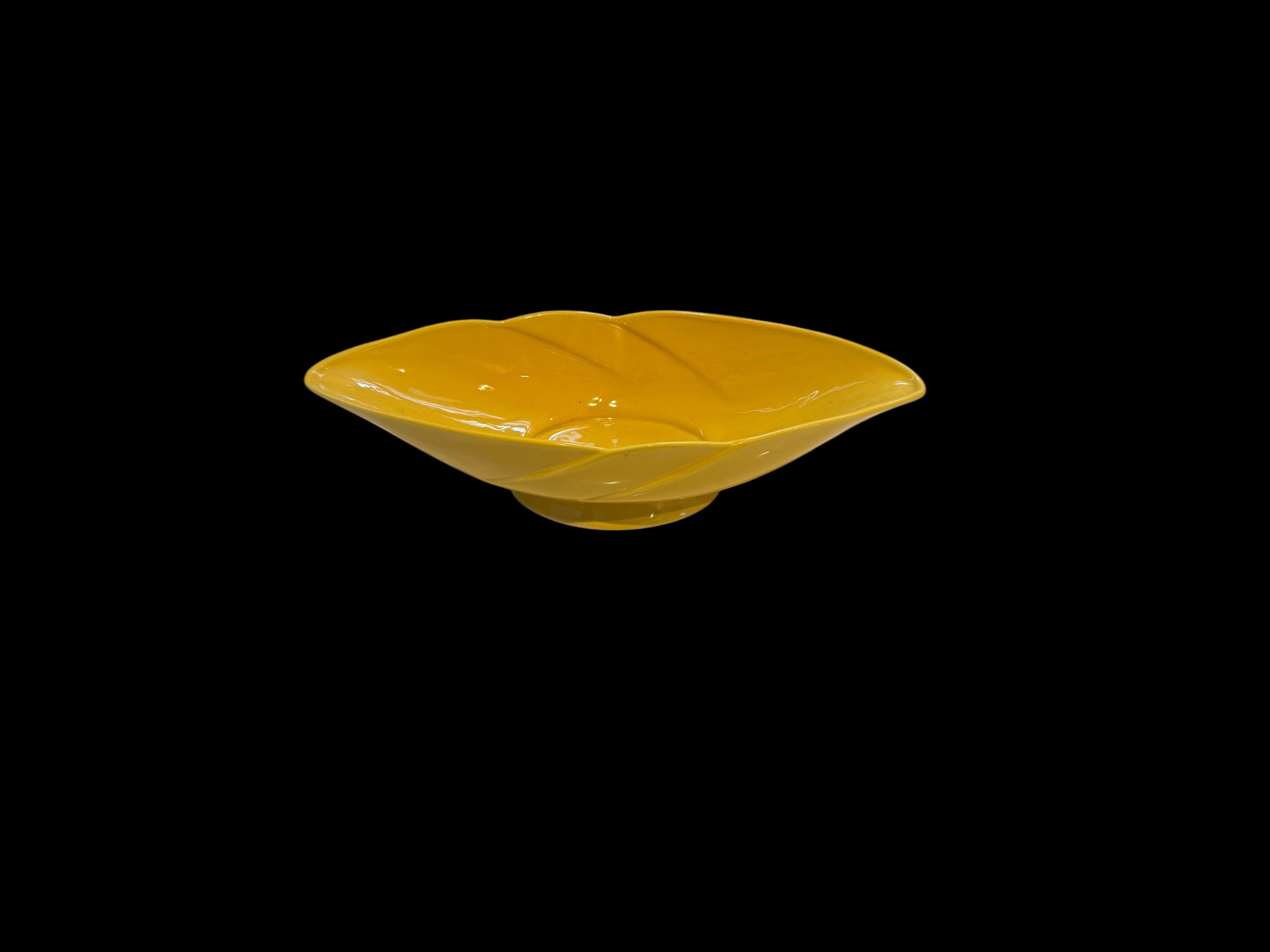 Beauceware Pottery 374 Yellow Centrepiece Dish