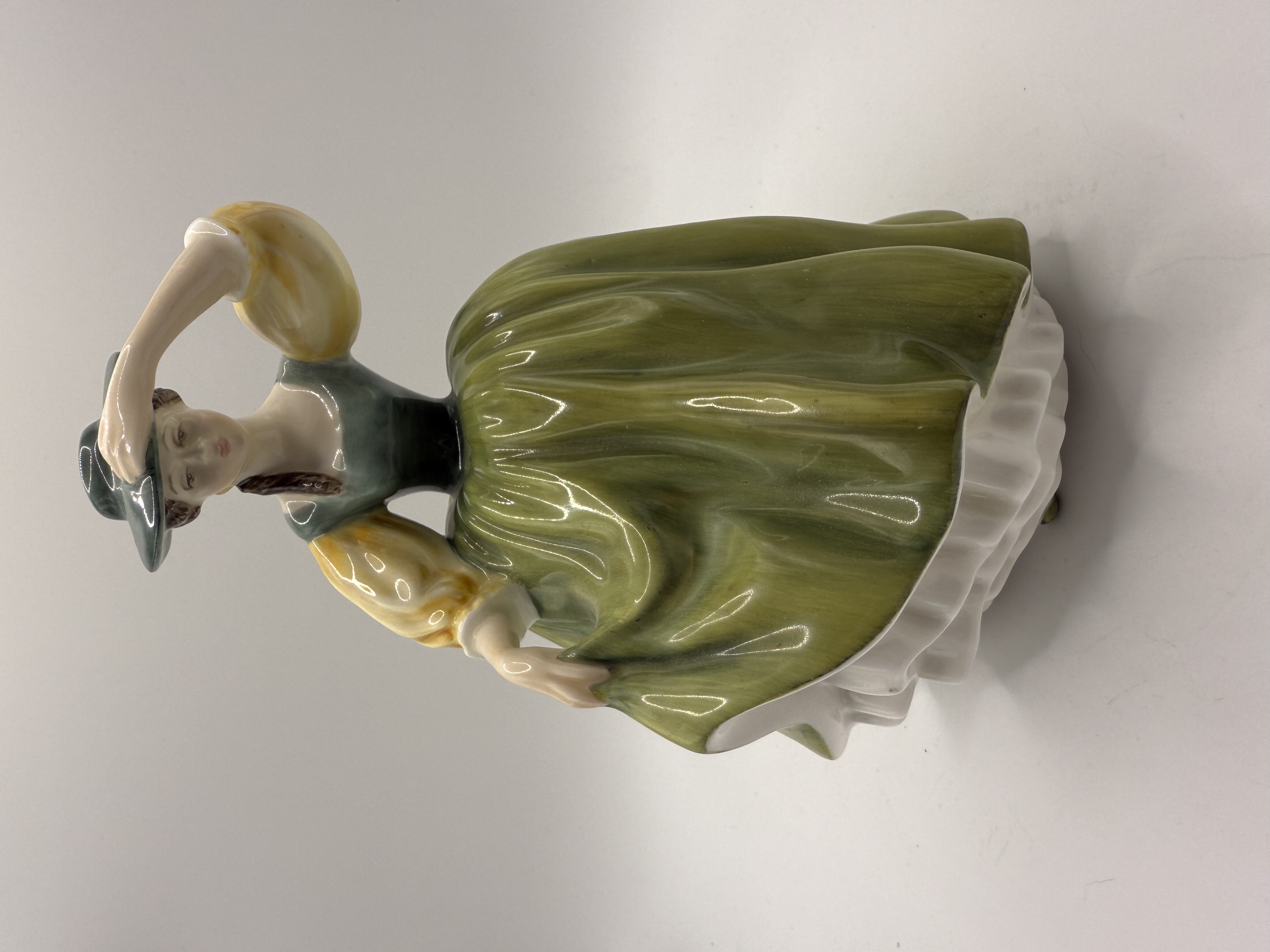 Royal Doulton Porcelain Figurine Buttercup HN 2309 Corp 1963 
