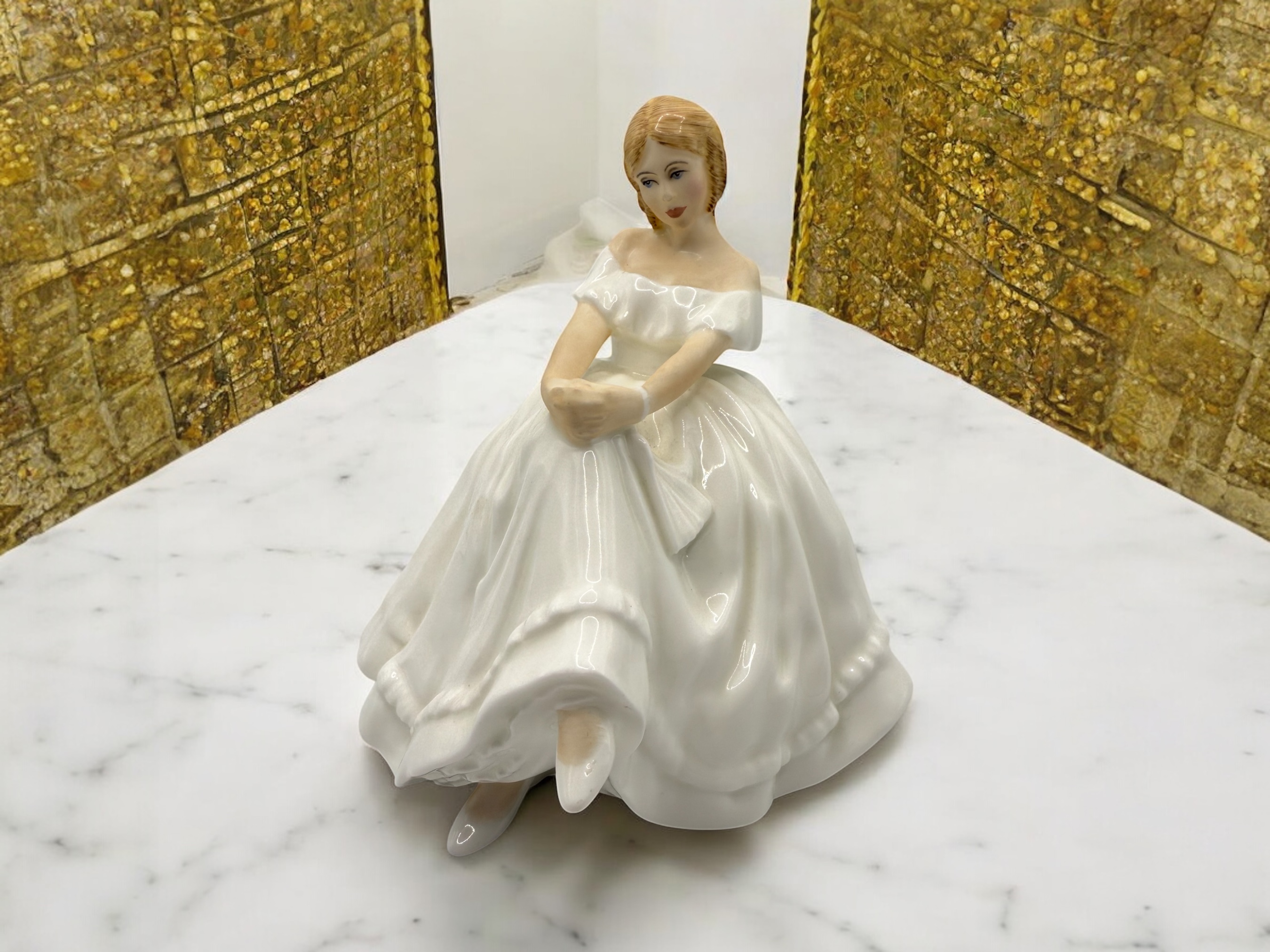 Royal Doulton – Heather HN2956 1981
