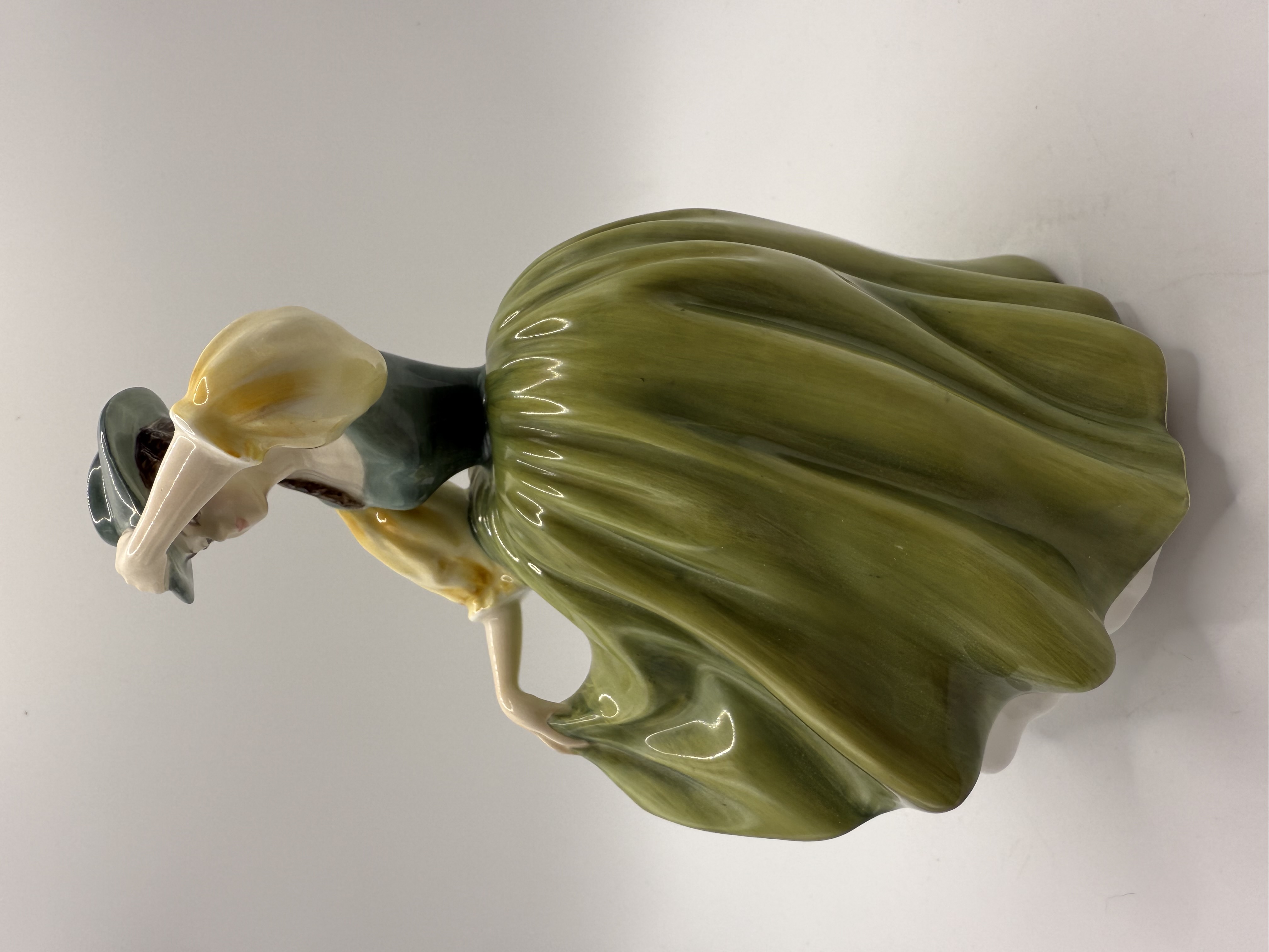 Royal Doulton Porcelain Figurine Buttercup HN 2309 Corp 1963 