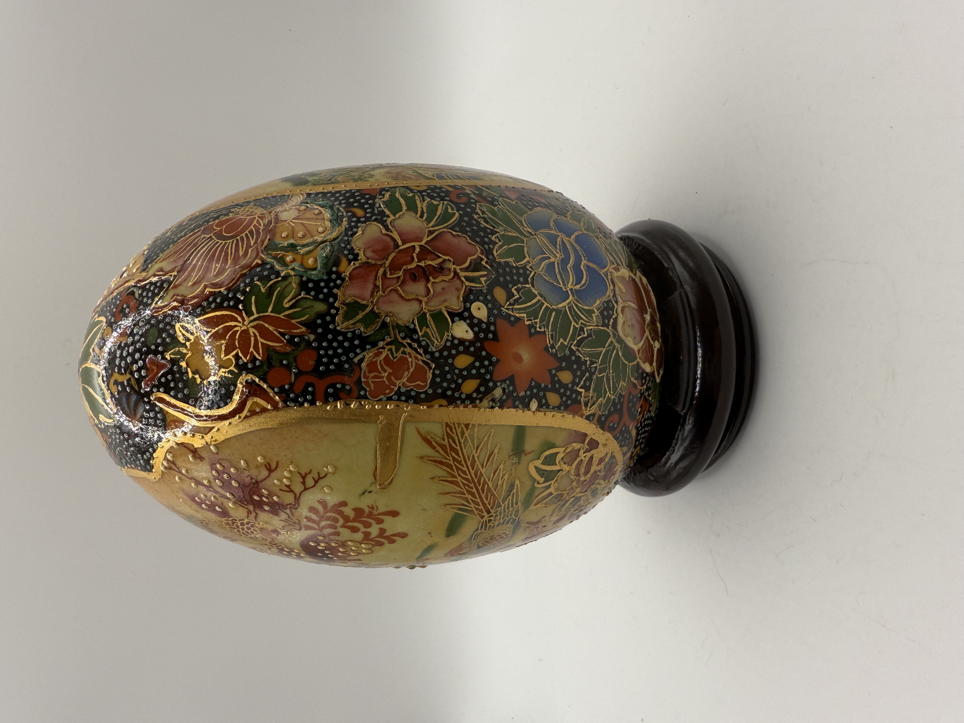 Satsuma Hand-Painted Decorative Egg