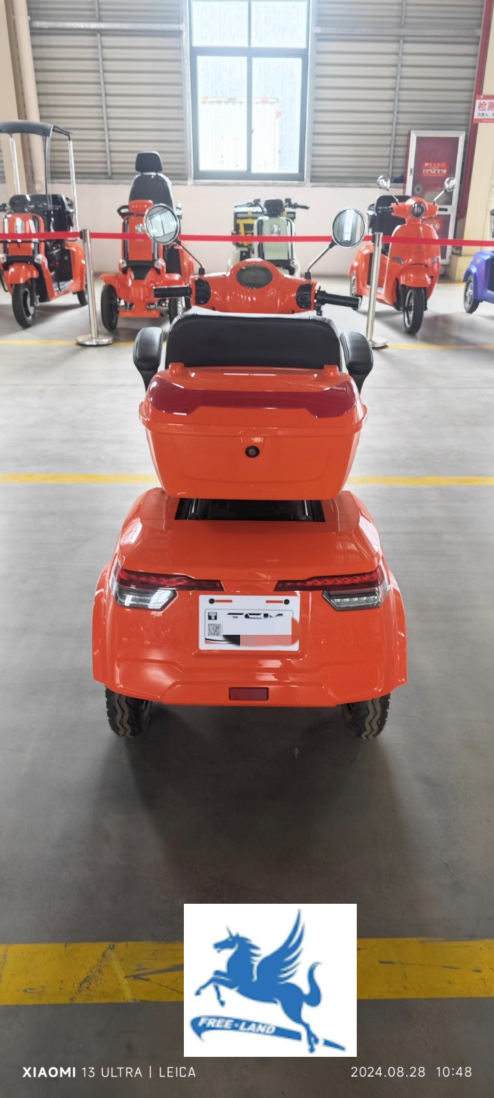 FREELAND FLTEV TSM-05 E-Tricycle 800W / 1600W 60V 32 Ah battery 10" Wheels