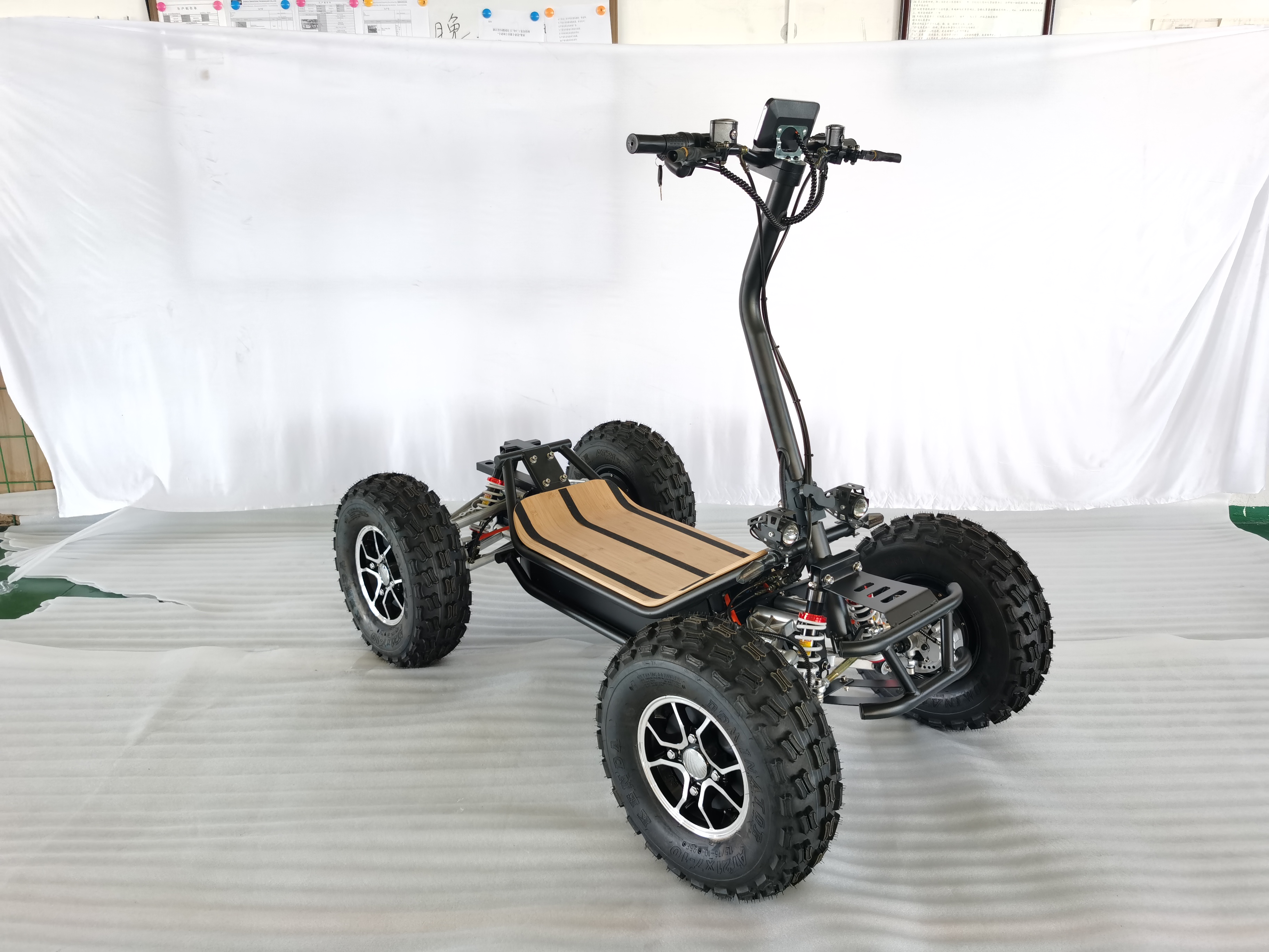 BRAND-i 4WD 4-Wheel E-Scooter include remote control 6000W 60V 50Ah Lithium battery