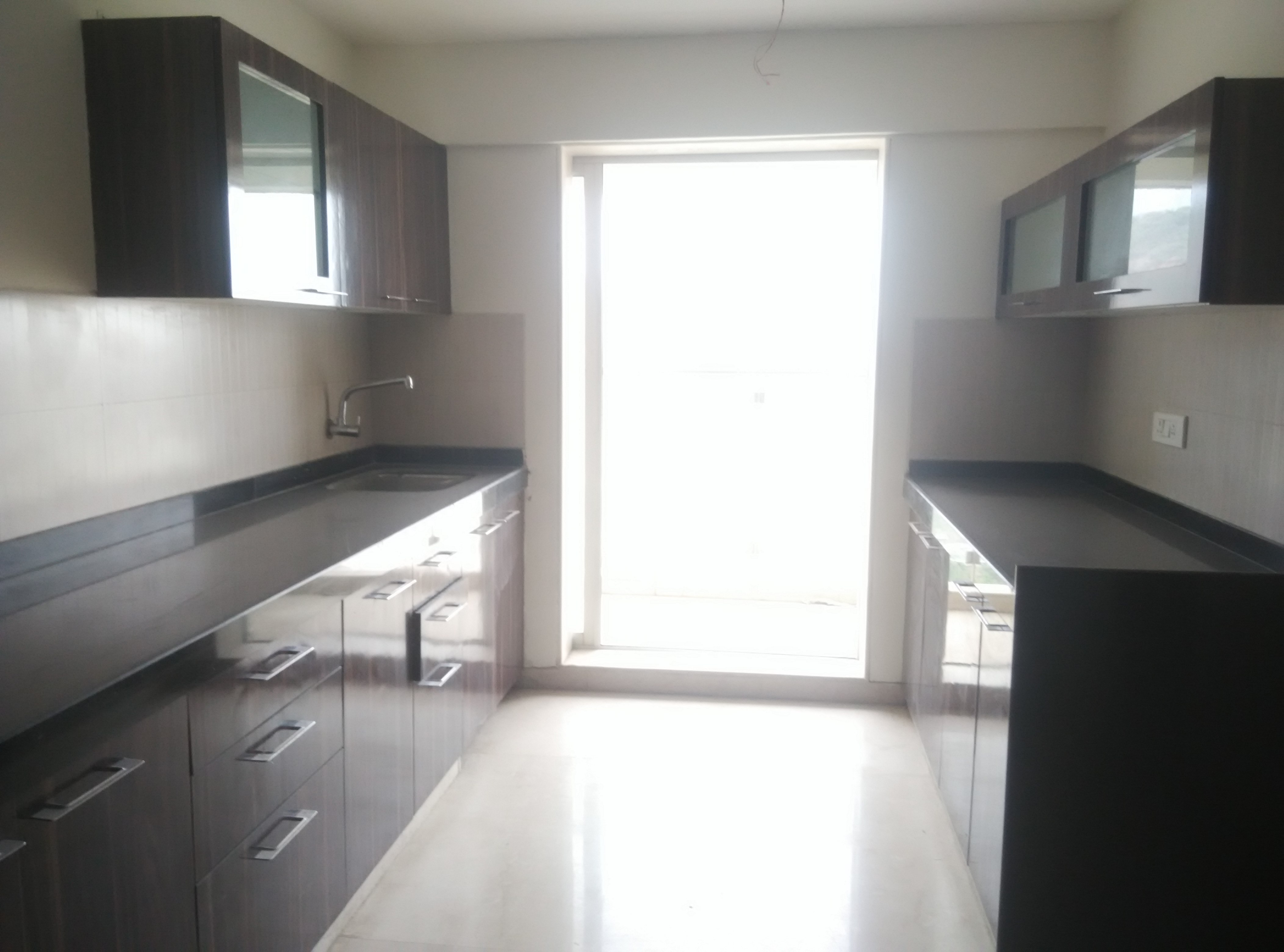 Beautiful 1BHK Semi-Furnished Apartment in Hiranandani Garden, Kanakia Silicon Valley