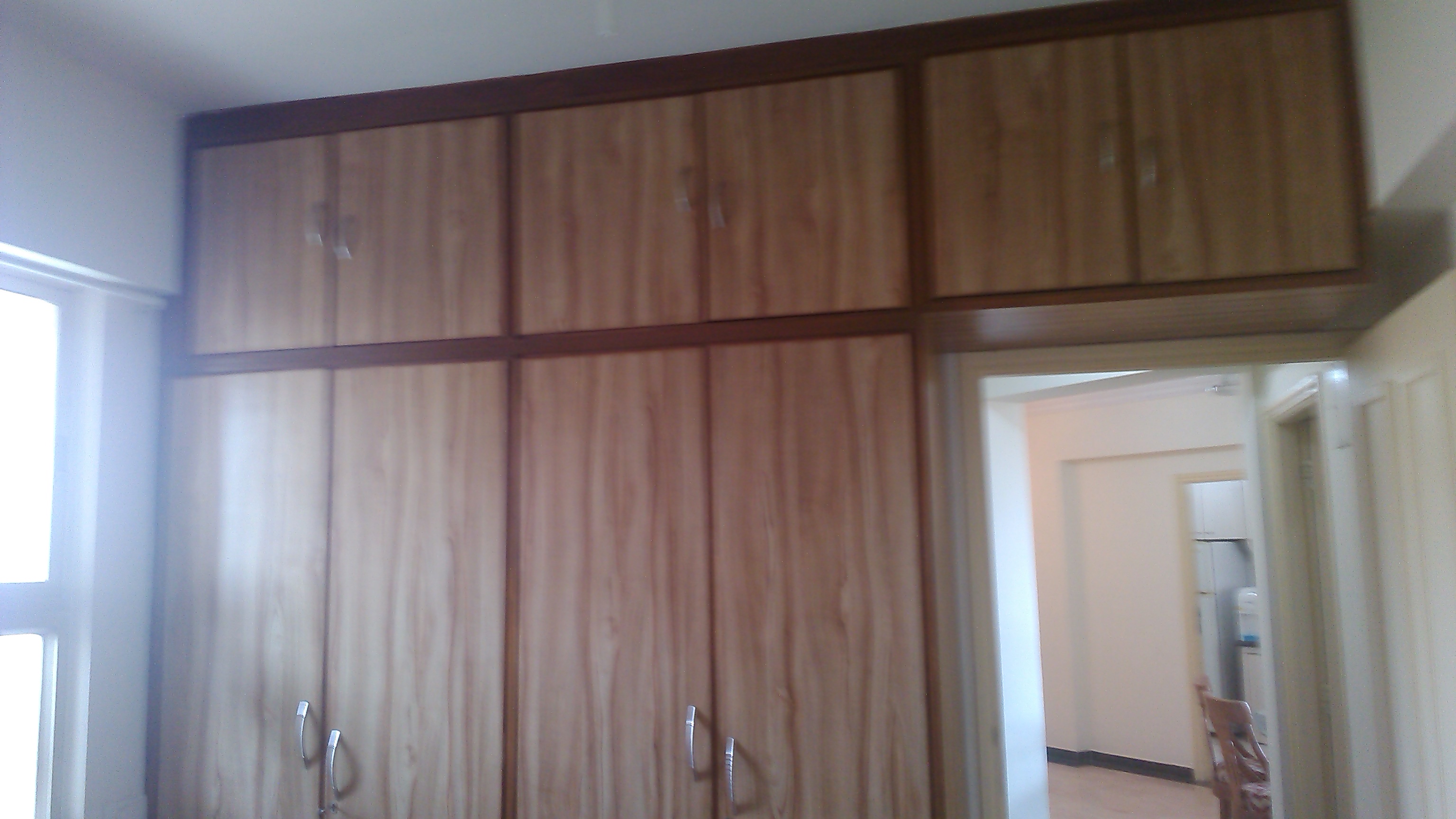 3BHK Fully Furnished 1350 sq. ft. Flat with Balcony in a Prime Location in Hiranandani Garden Perfect for Families