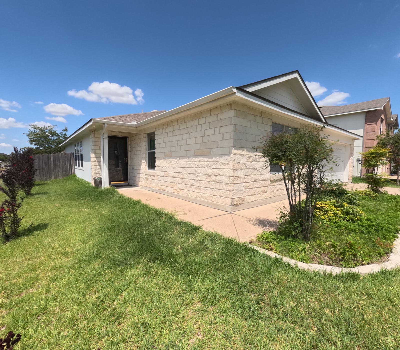 GREAT HOUSE FOR RENT 