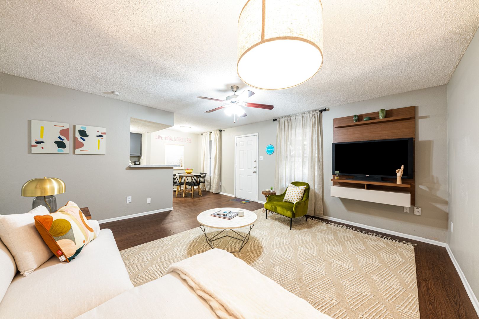 $1099 Apartment/condo